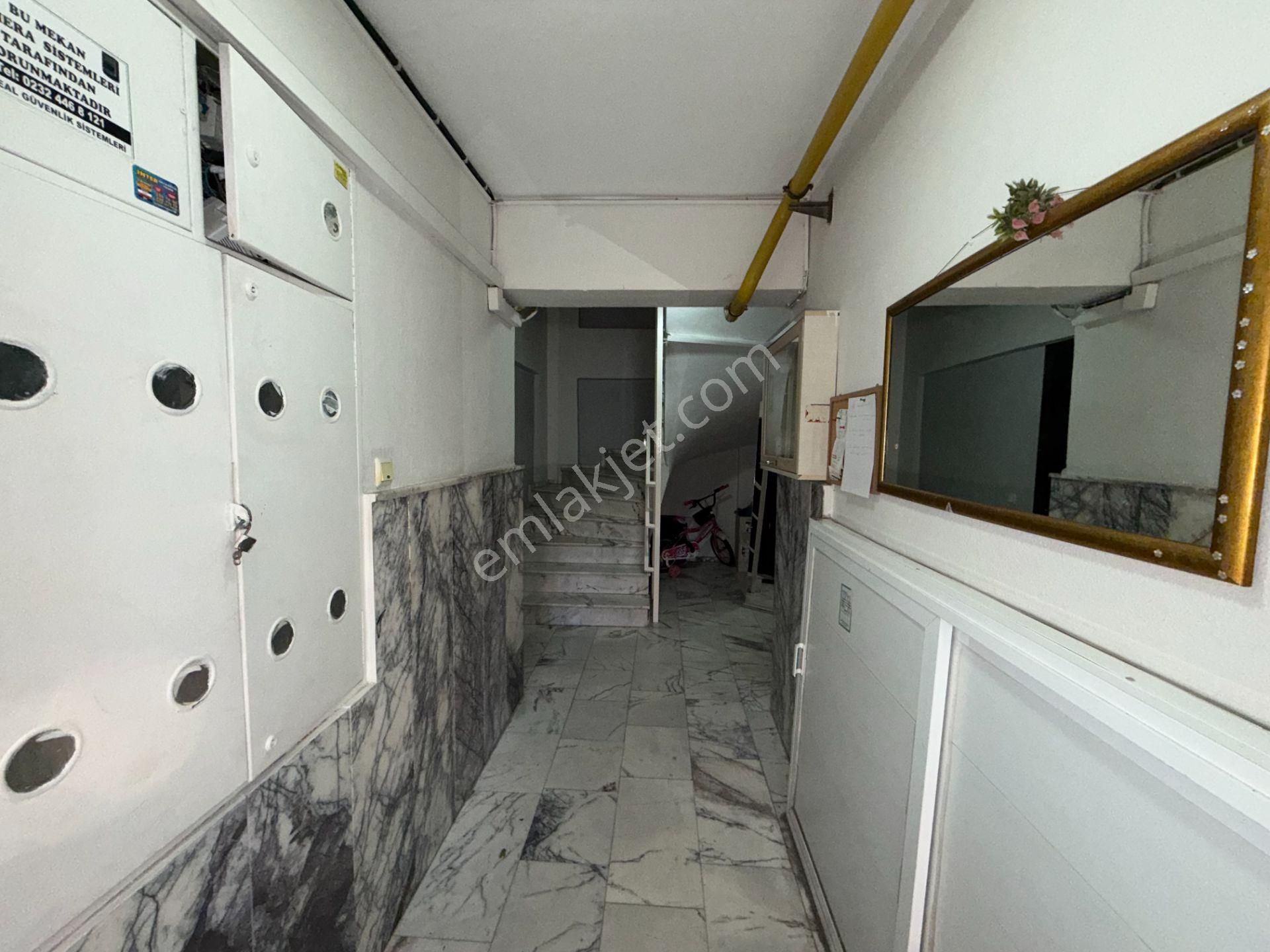 Karşıyaka Nergiz De 2+1 Girne Bulvarı Yakını Satılık Daire - Görsel 4