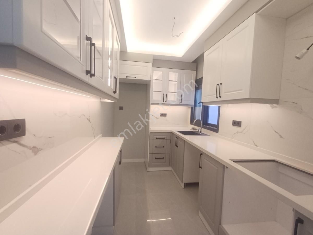 Bornova Atatürk Mahallesinde Müstakil, Bahçeli, Satılık 3+1 - Görsel 18