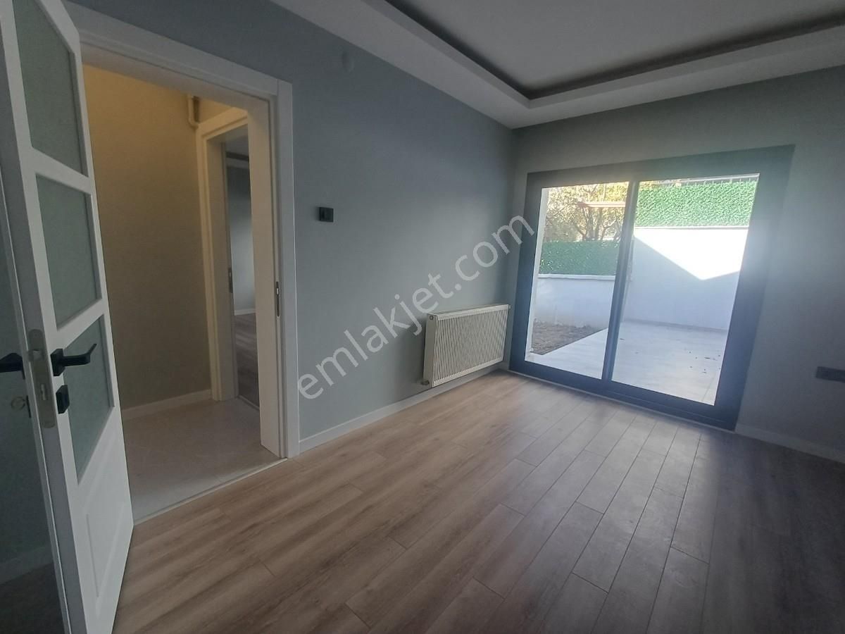 Bornova Atatürk Mahallesinde Müstakil, Bahçeli, Satılık 3+1 - Görsel 27