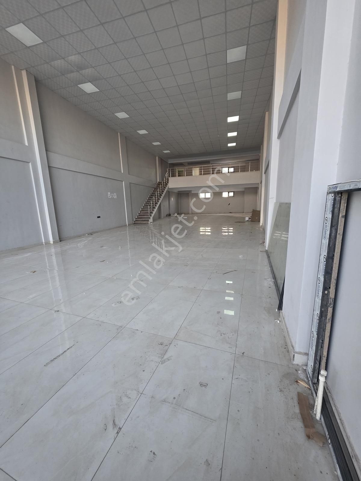 Beylerbeyi -d850-cadde Üzeri Kiralık Dükkan - Görsel 2
