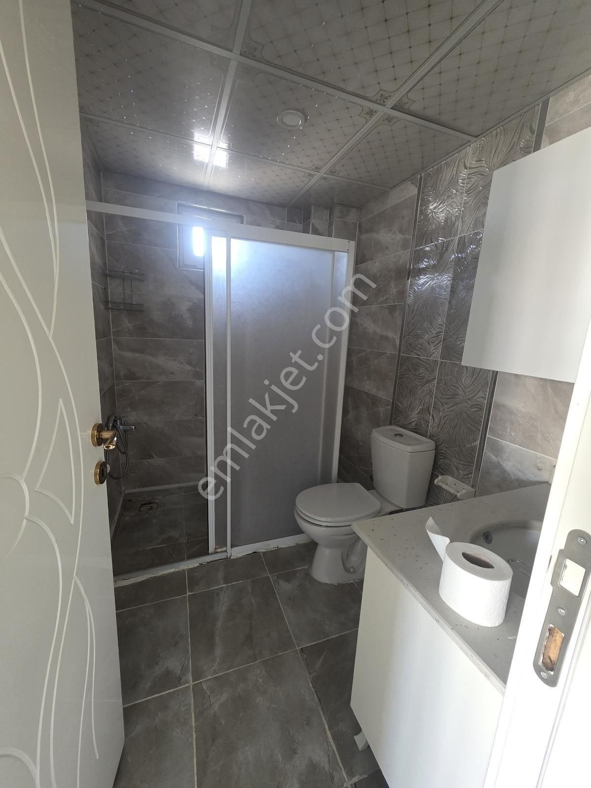 Karacaahmet 2'de Oturumu Geniş Satılık 3+1 Daire - Görsel 15