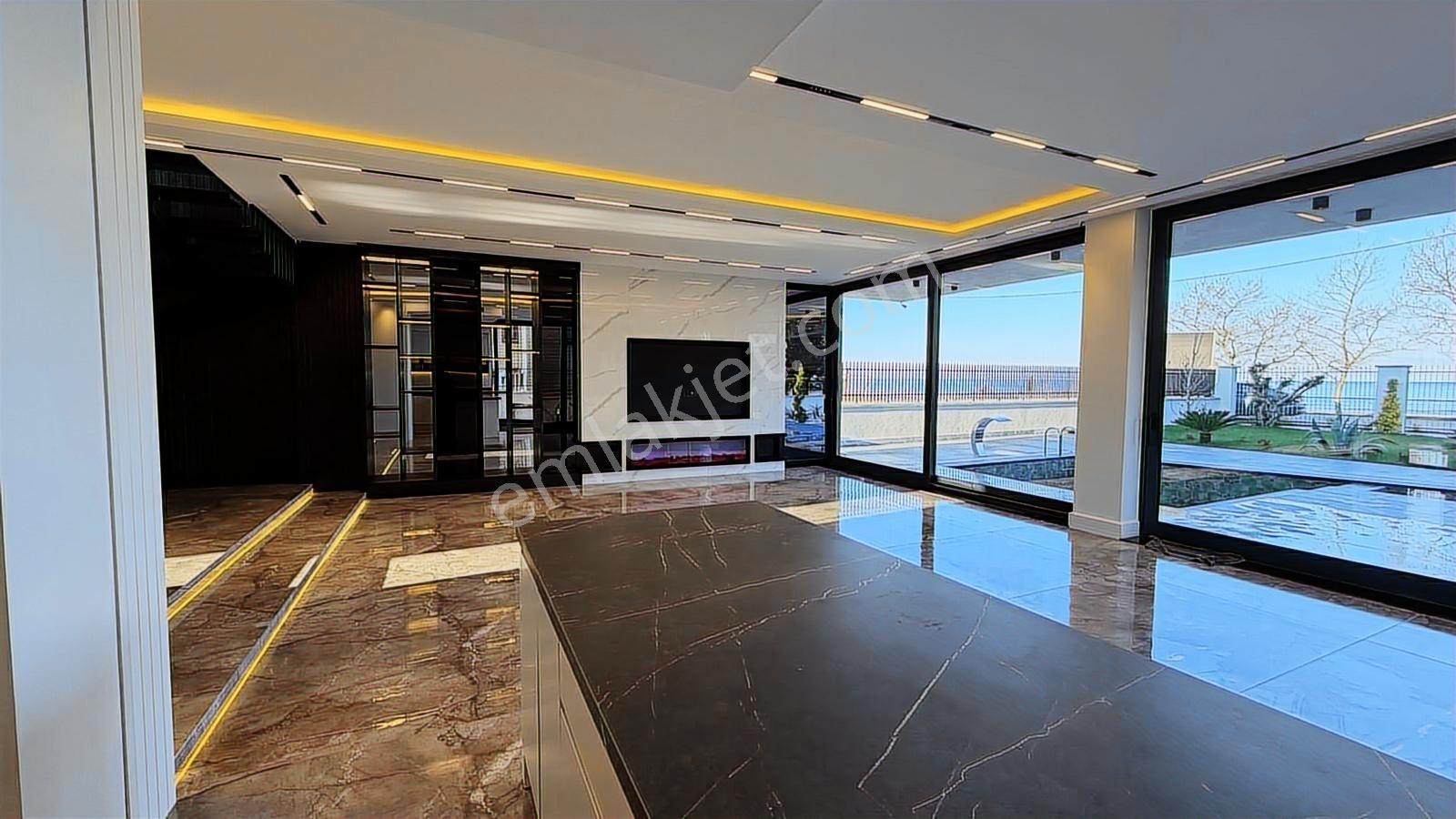 Akıllı Ev Sistemli Denize Sıfır Özel Havuzlu Villa - Görsel 6