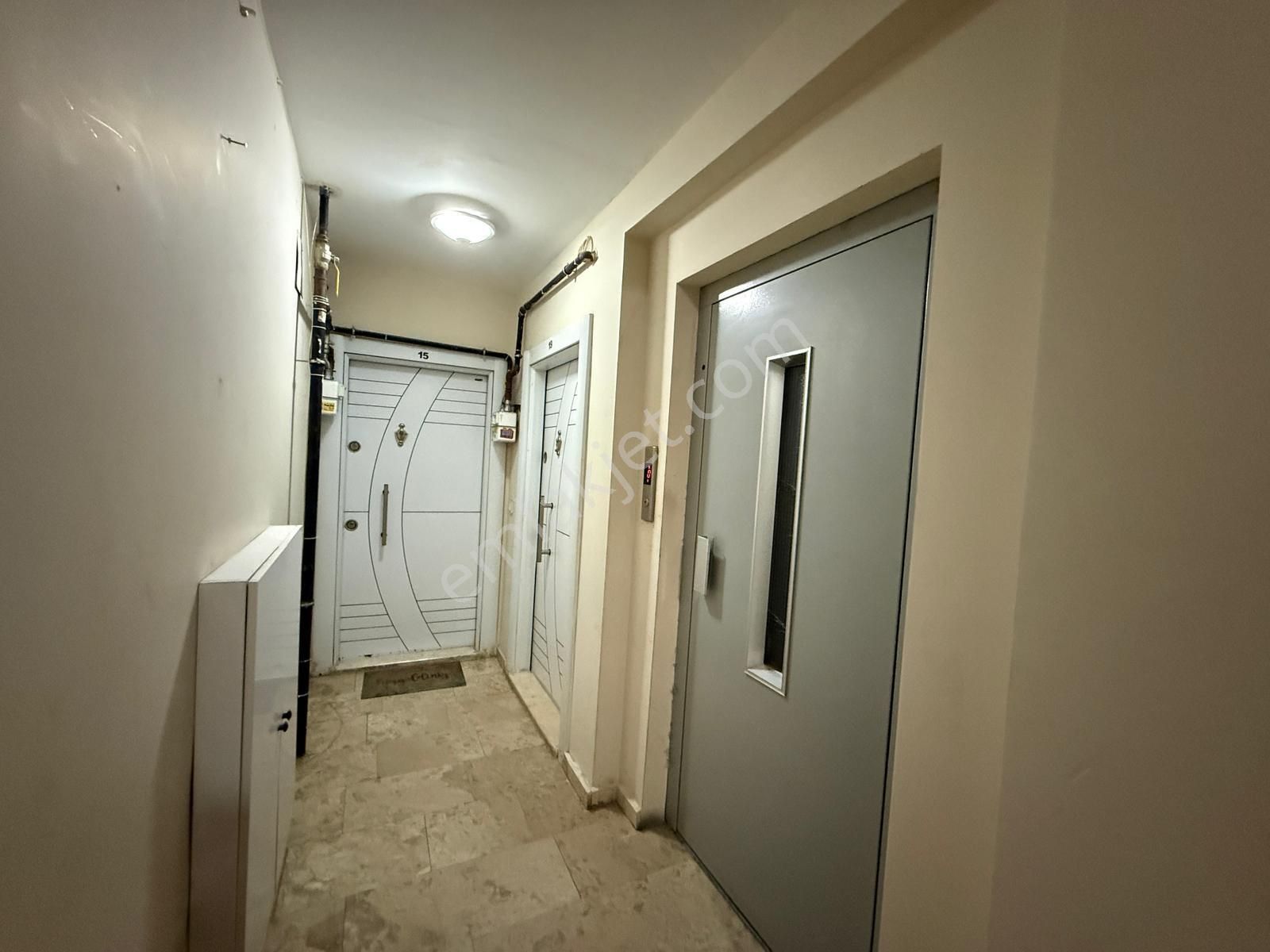 Merkezi Konumda, Cadde Üzeri Full Eşyalı 2+1 Daire - Görsel 15