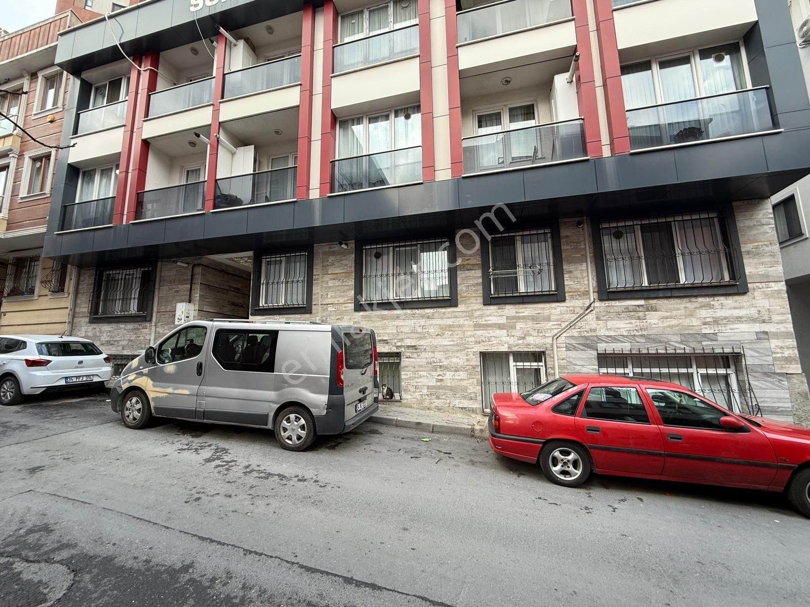 Merkezi Konumda, Cadde Üzeri Full Eşyalı 2+1 Daire - Görsel 16