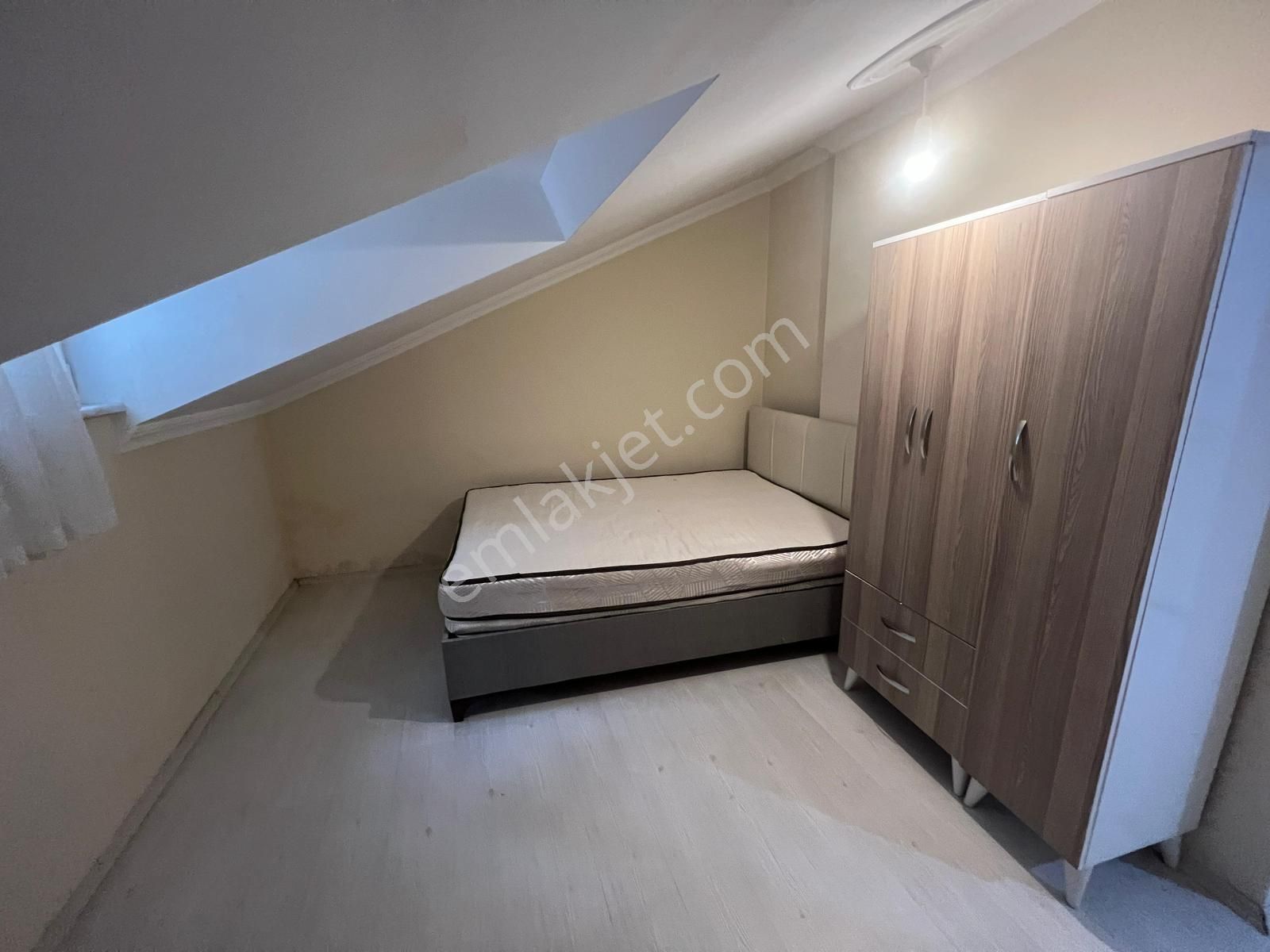 Merkezi Konumda, Cadde Üzeri Full Eşyalı 2+1 Daire - Görsel 2