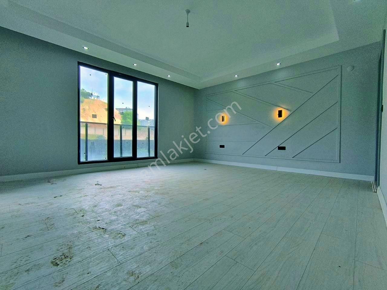 Uytundan Edremitte Havuzlu & Bahçeli Lüx 3+1 Ters Dubleks - Görsel 8