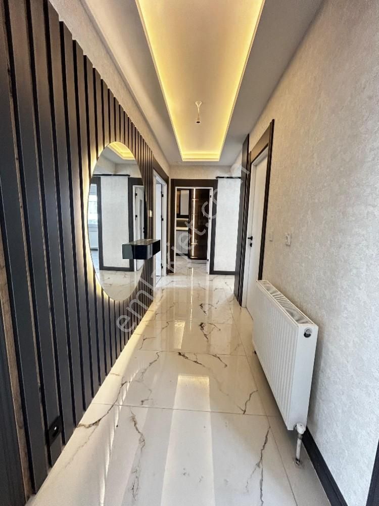 Yenikent Fevzi Çakmak Mah 3+1 E.banyolu Ön Cephe Sıfır Daire - Görsel 18