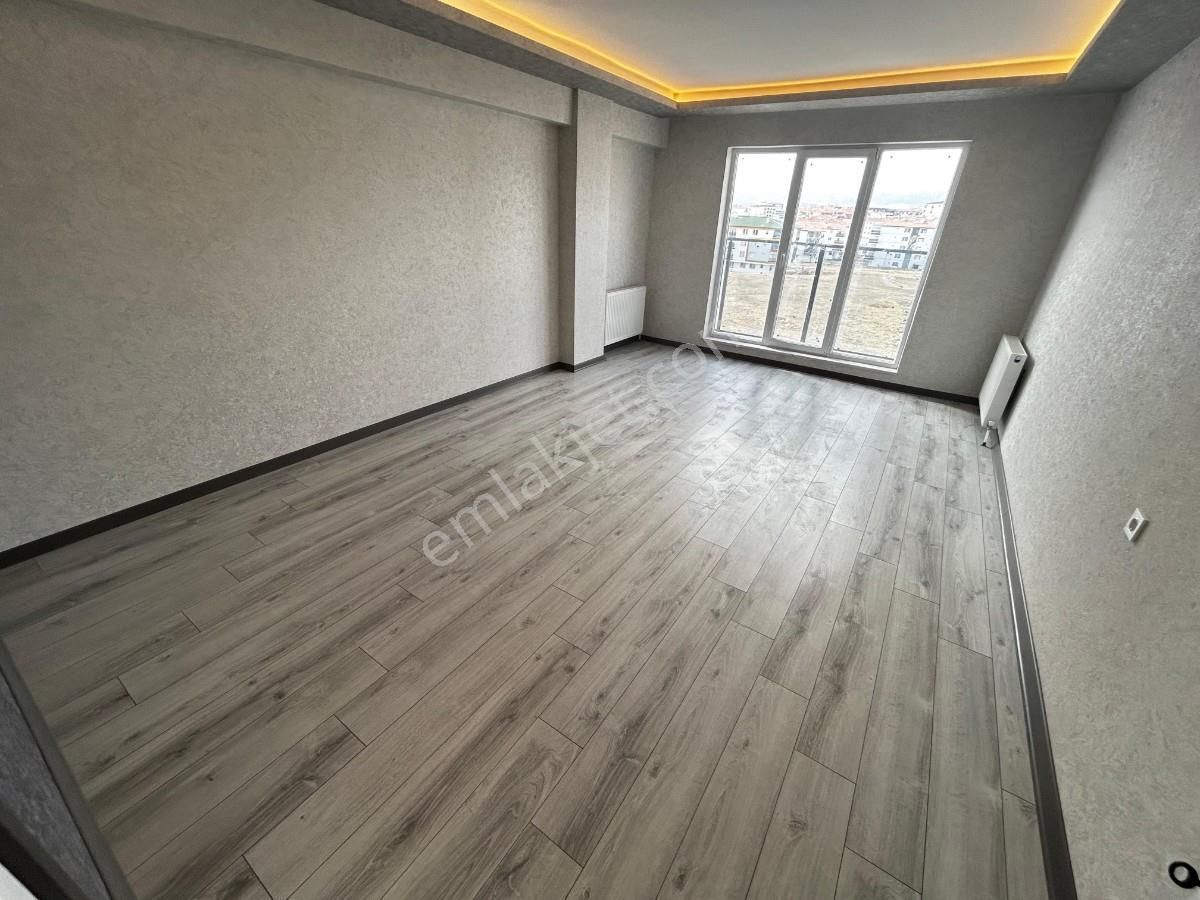 Yenikent Fevzi Çakmak Mah 3+1 E.banyolu Ön Cephe Sıfır Daire - Görsel 29