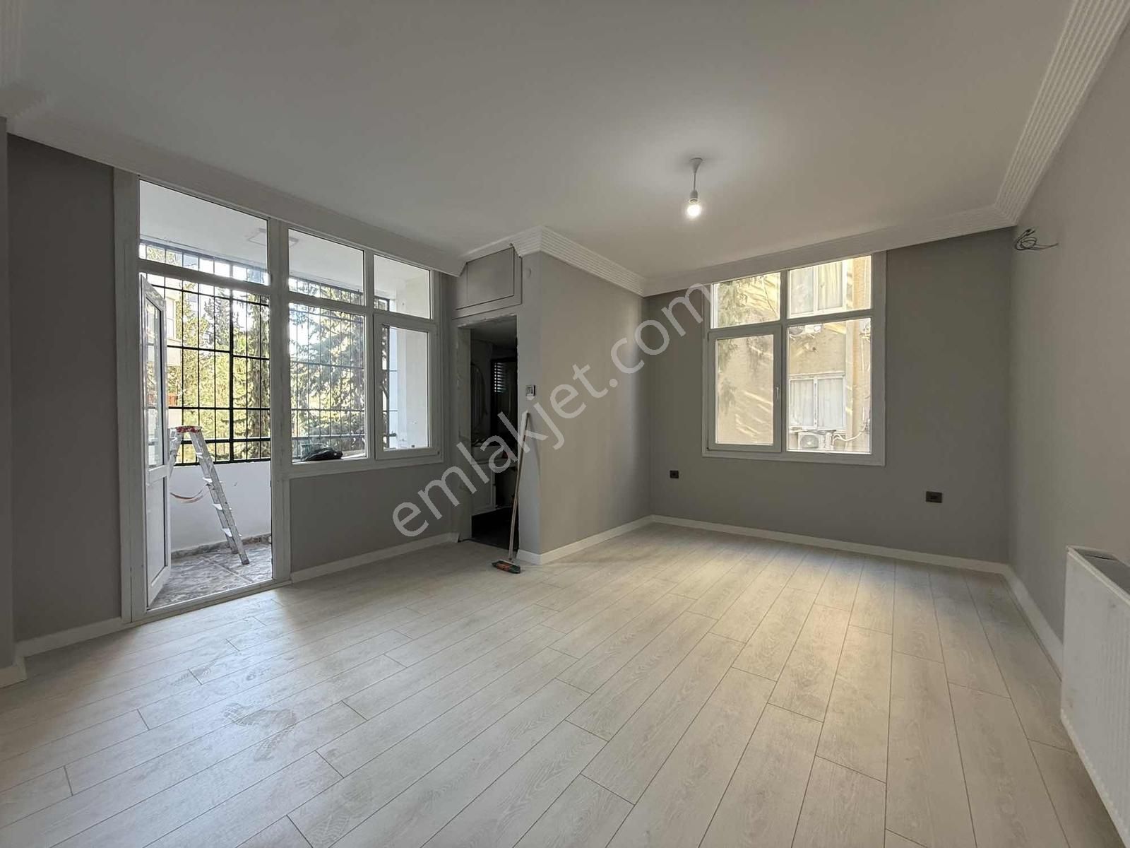 T.özal'da Aksagaz Cvr 6 Katlı Apt/3+1/k.mutfak/ç.banyo/lüx Daire - Görsel 15