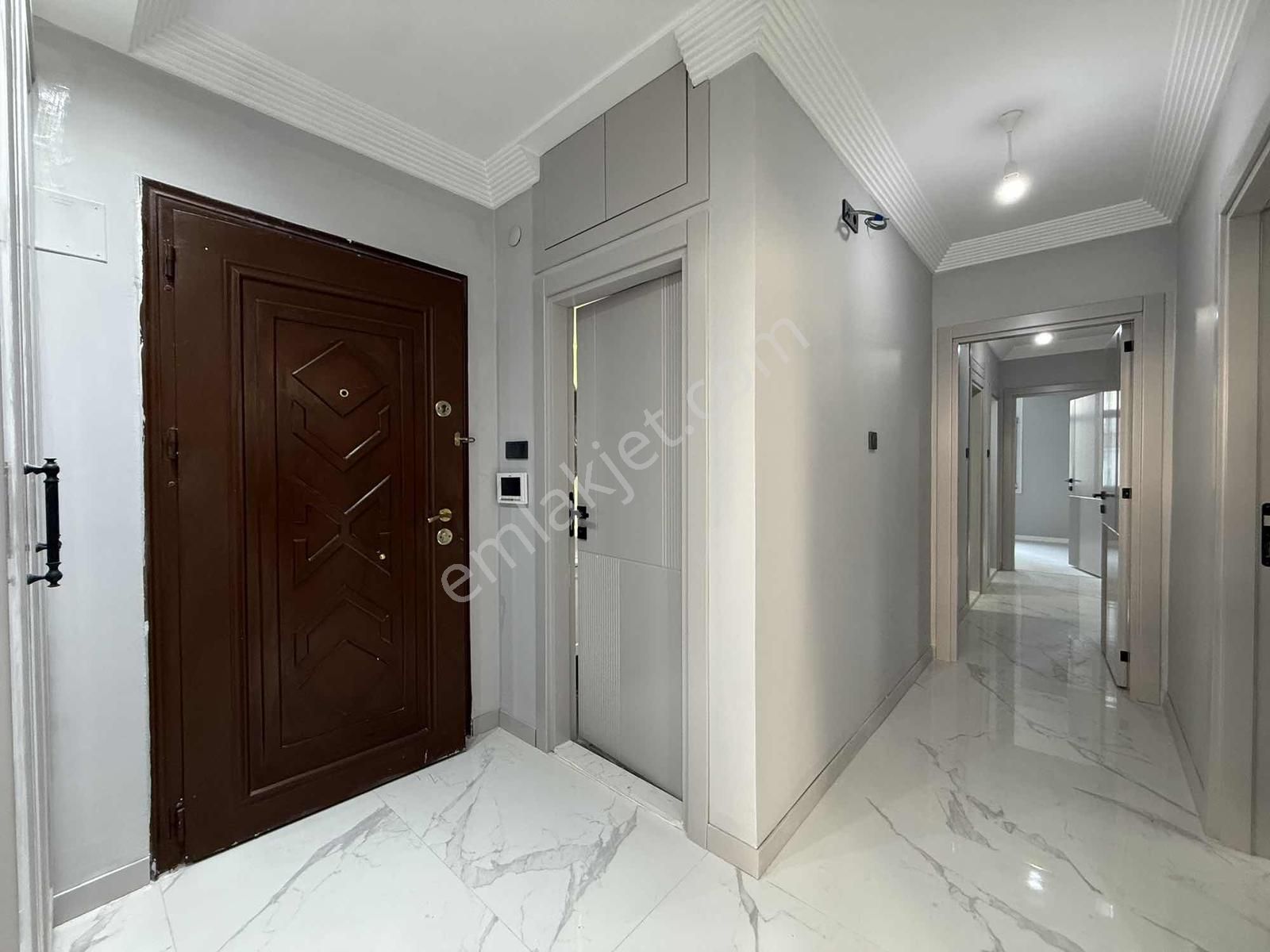 T.özal'da Aksagaz Cvr 6 Katlı Apt/3+1/k.mutfak/ç.banyo/lüx Daire - Görsel 30