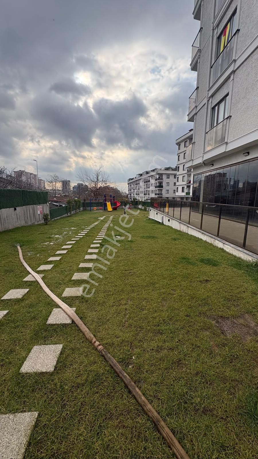 _ala_marmara Üni Yanı Utra Lüx Site İçi Kendine Ait Bahçeli 1+1 - Görsel 7