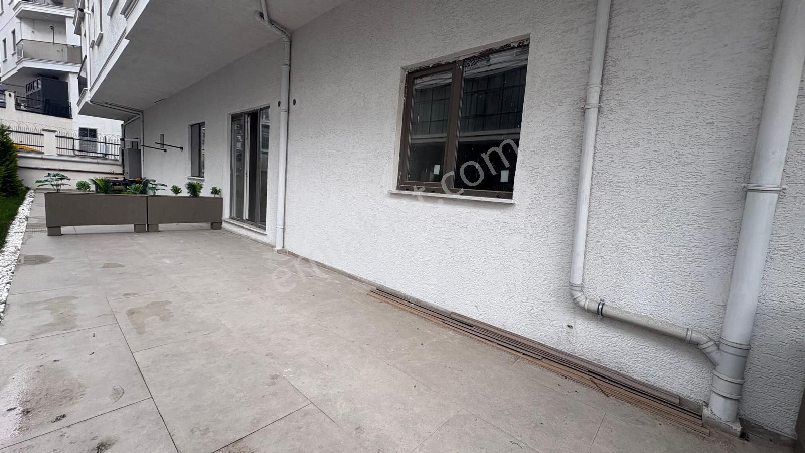 _ala_marmara Üni Yanı Utra Lüx Site İçi Kendine Ait Bahçeli 1+1 - Görsel 13