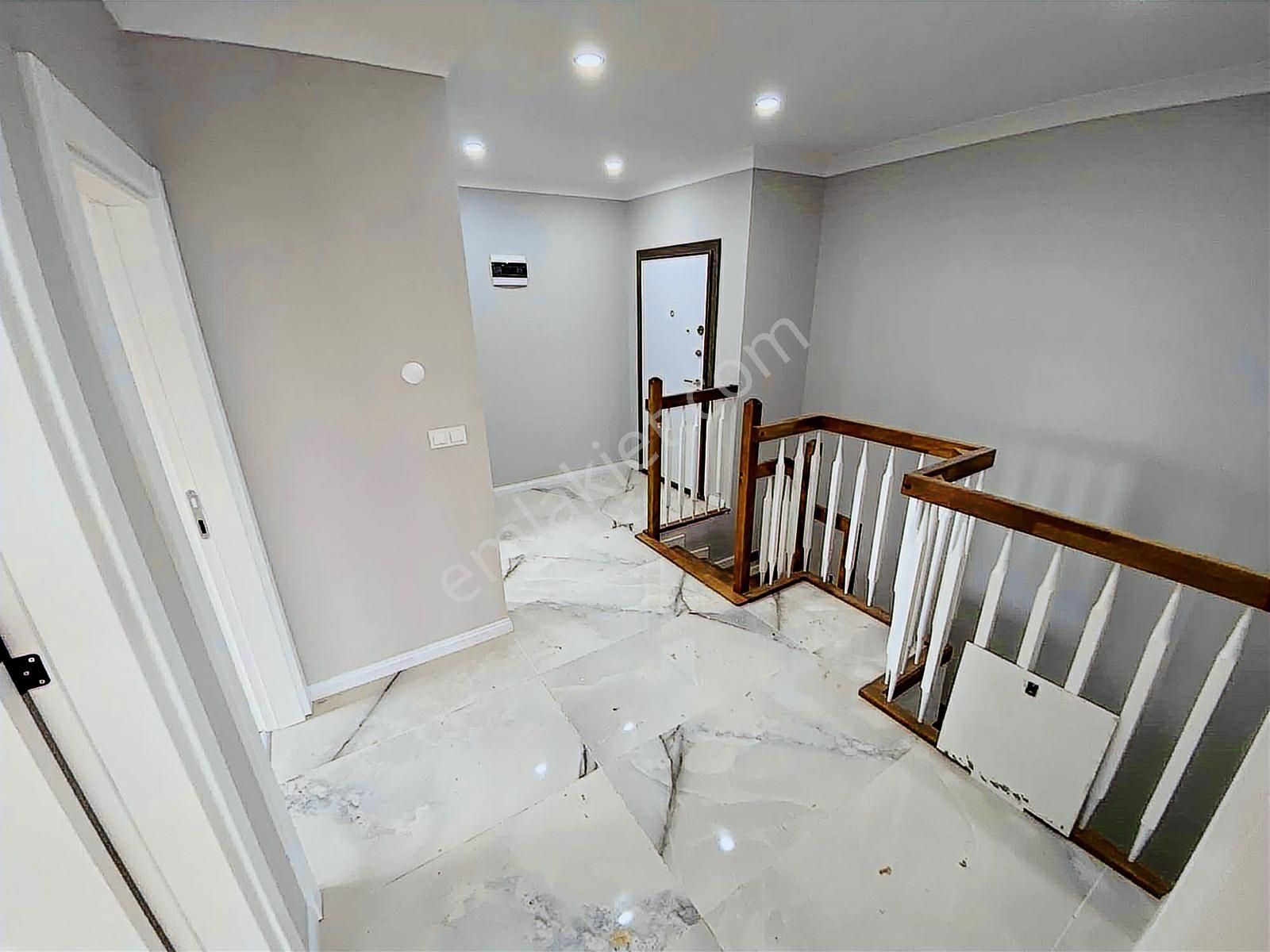 Farabi Hastanesi Yakını |cadde Üzeri-deniz Manzaralı 4+1 Dubleks - Görsel 24