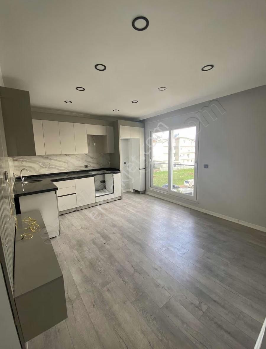 Ilıca Mahallesi'nde 3 + 1 Dubleks Dairemiz Asansörlü Satılıktır - Görsel 3