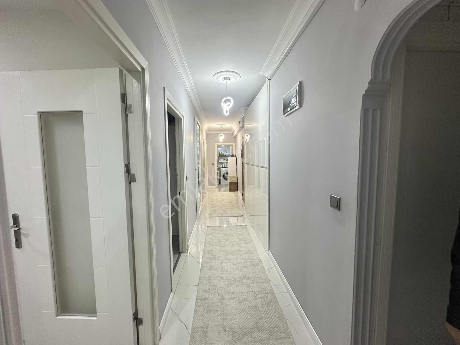 Gazi'de Havuzlu Site İçerisinde 3+1 Katta,asansörlü,doğalgazlı - Görsel 9