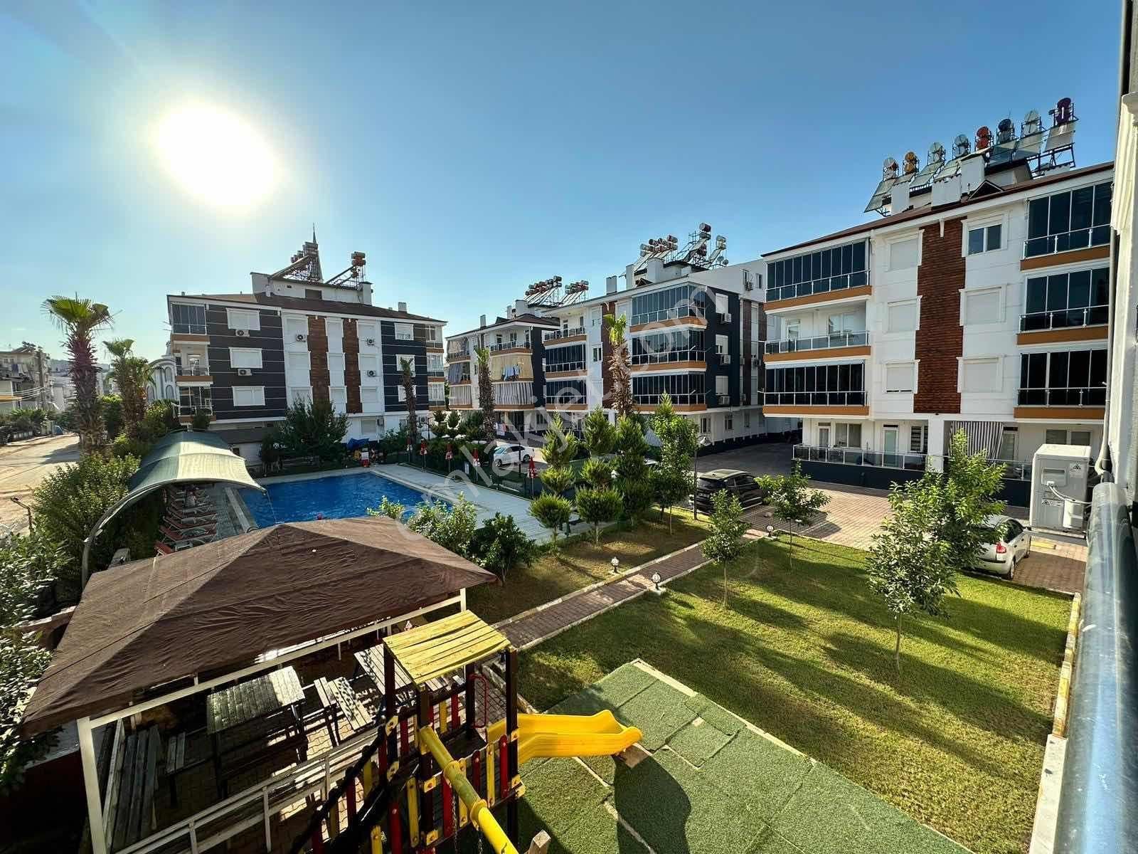 Gazi'de Havuzlu Site İçerisinde 3+1 Katta,asansörlü,doğalgazlı - Görsel 21