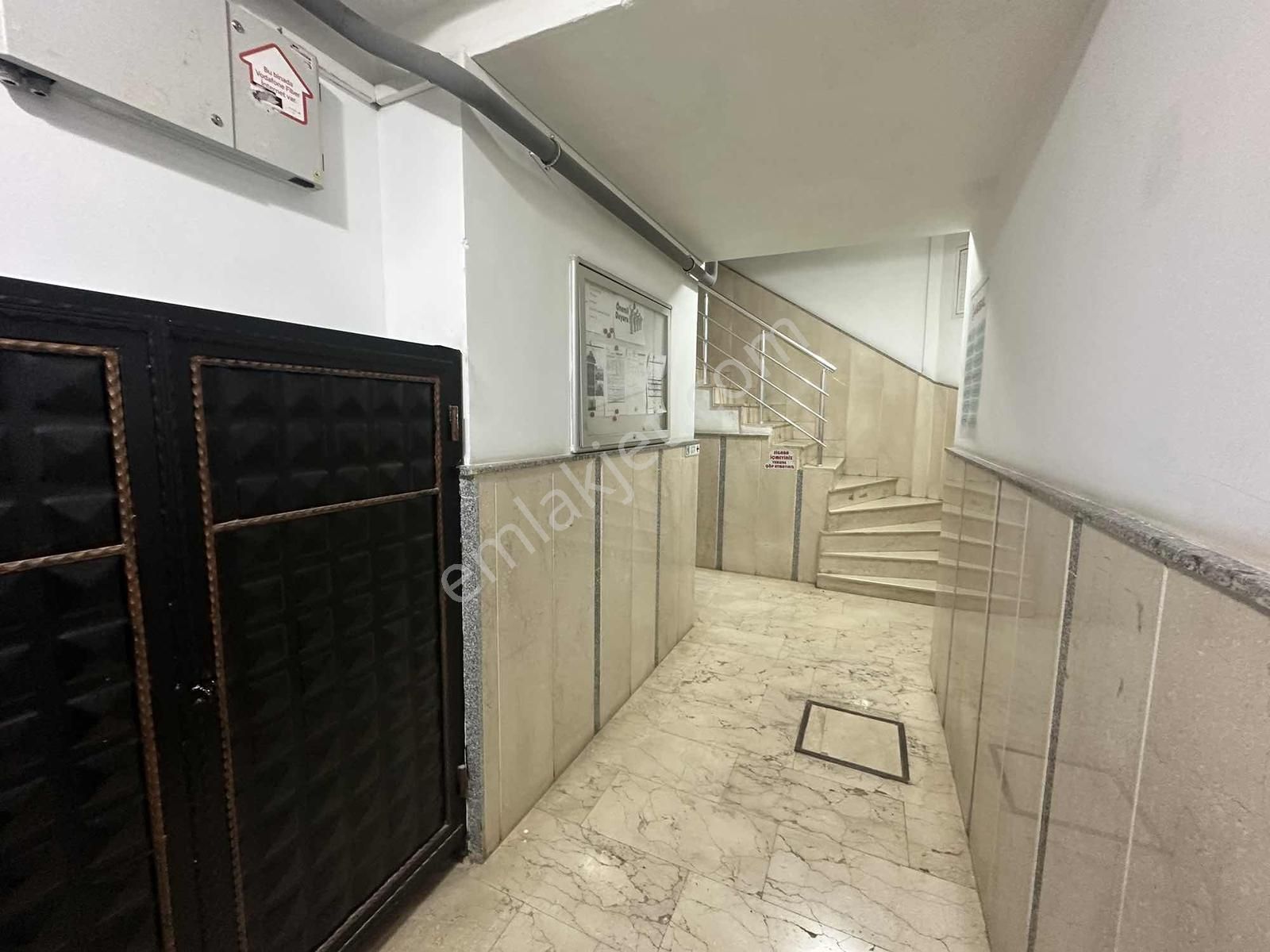 Gazi'de Havuzlu Site İçerisinde 3+1 Katta,asansörlü,doğalgazlı - Görsel 19