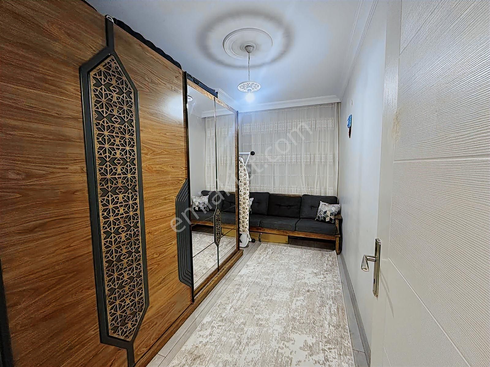Gazi'de Havuzlu Site İçerisinde 3+1 Katta,asansörlü,doğalgazlı - Görsel 6