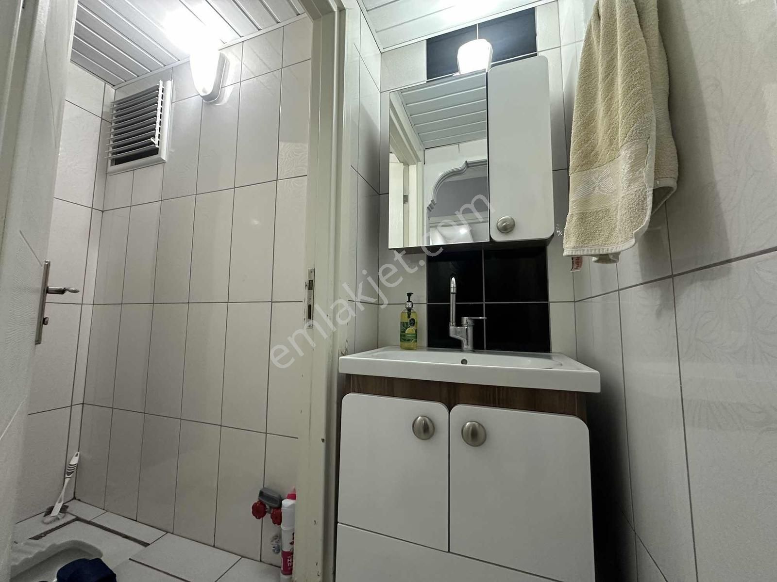 Gazi'de Havuzlu Site İçerisinde 3+1 Katta,asansörlü,doğalgazlı - Görsel 29