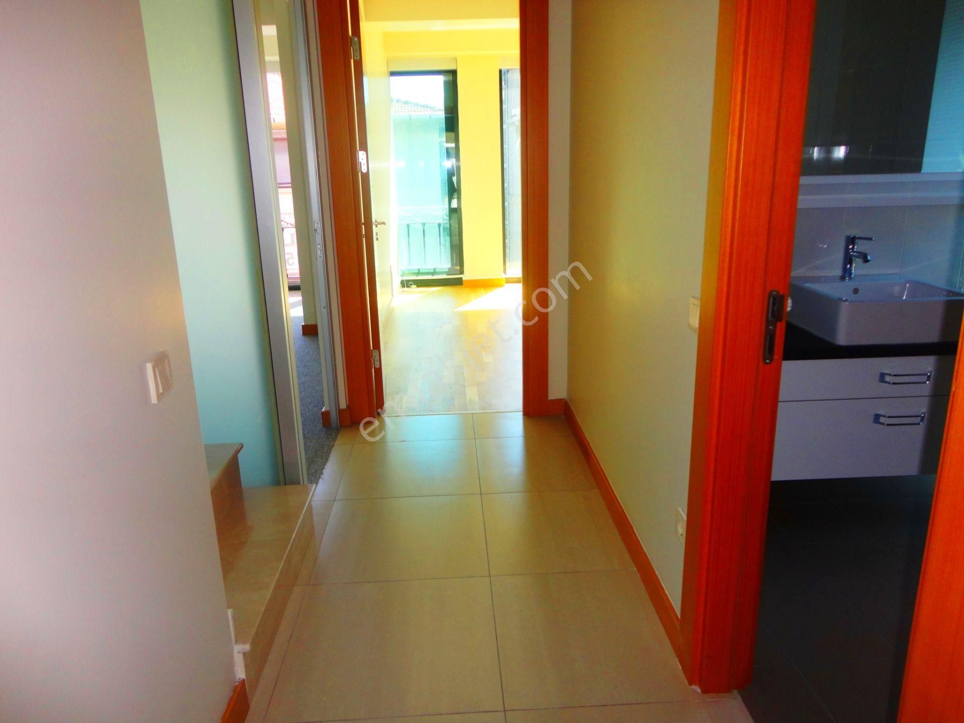 Caddebostan Bağdat Cad.cephe 4.kat 10 Yıllık 140m2 Satılık 3+1 - Görsel 24