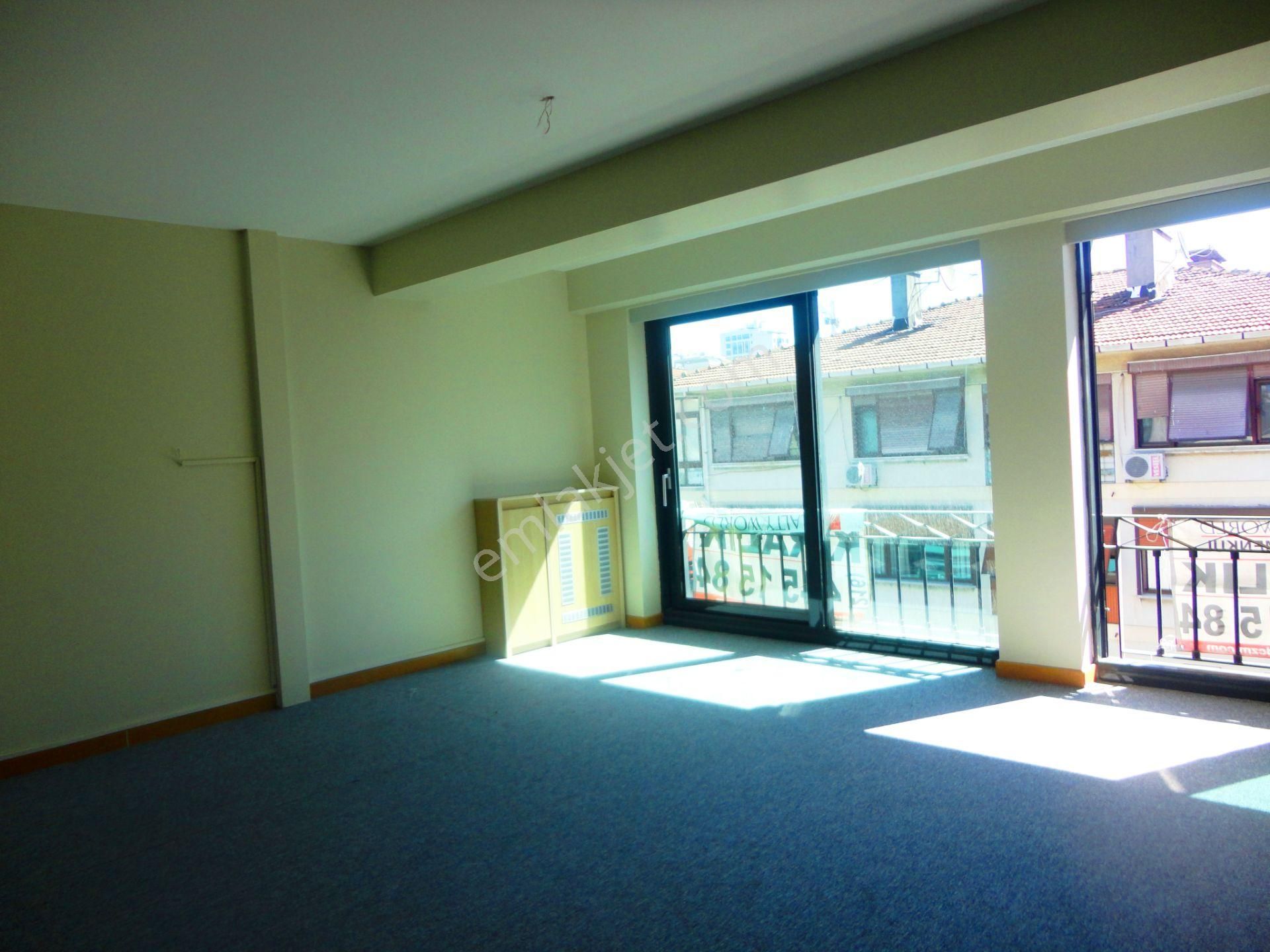 Caddebostan Bağdat Cad.cephe 4.kat 10 Yıllık 140m2 Satılık 3+1 - Görsel 4