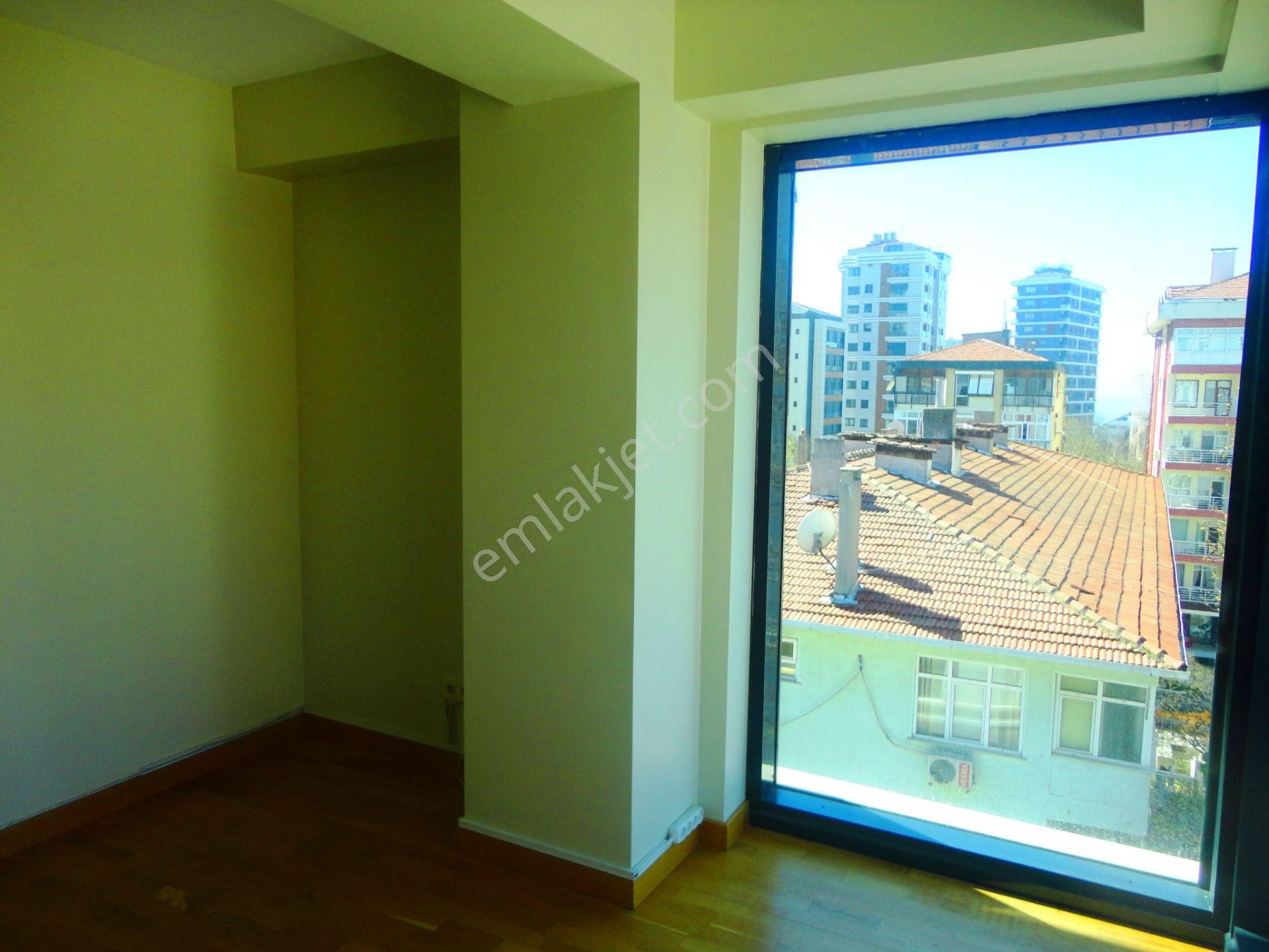 Caddebostan Bağdat Cad.cephe 4.kat 10 Yıllık 140m2 Satılık 3+1 - Görsel 14