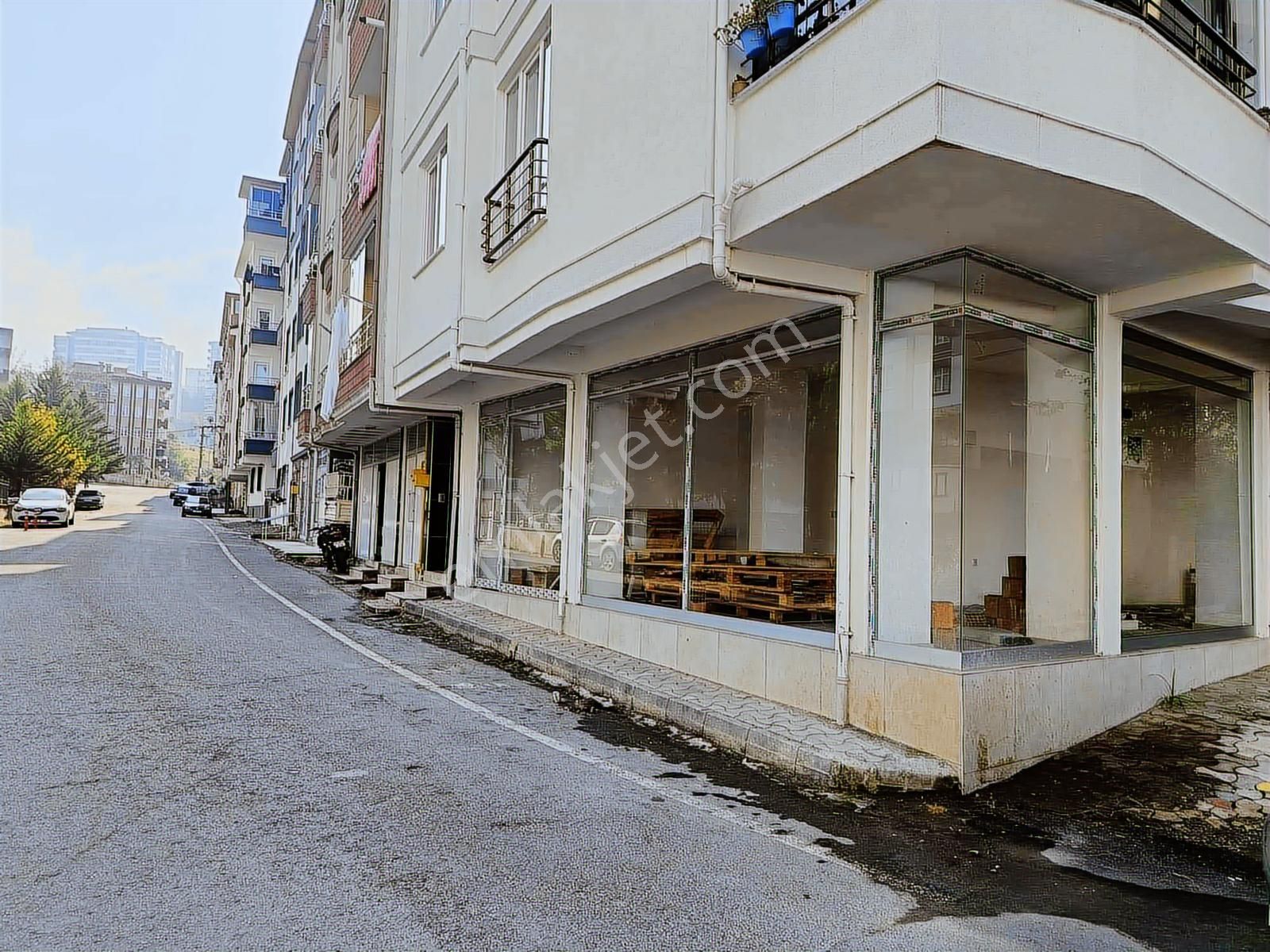 Atatürk Mahalesinin Kalbinde Kiralık Dükkan - Görsel 10
