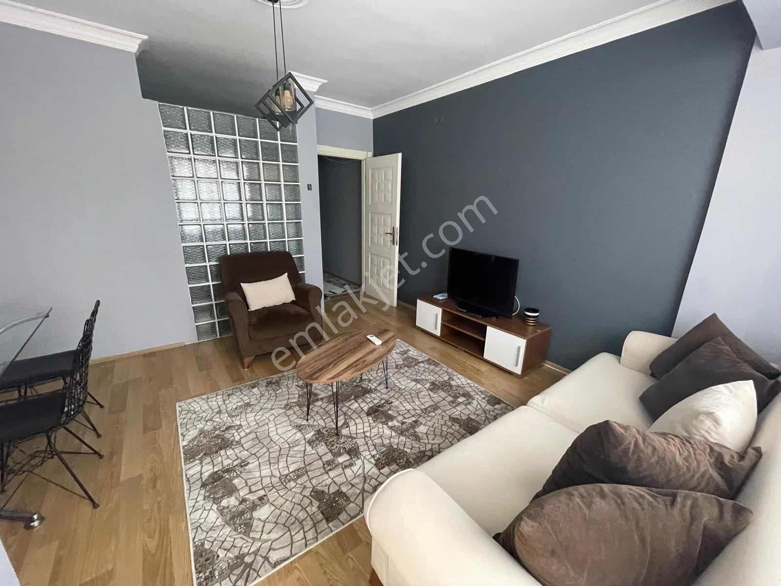 Namlı'dan Dokuzçeşmeler Fakültesi Yakını Eşyalı Klima Balkonlu - Görsel 12