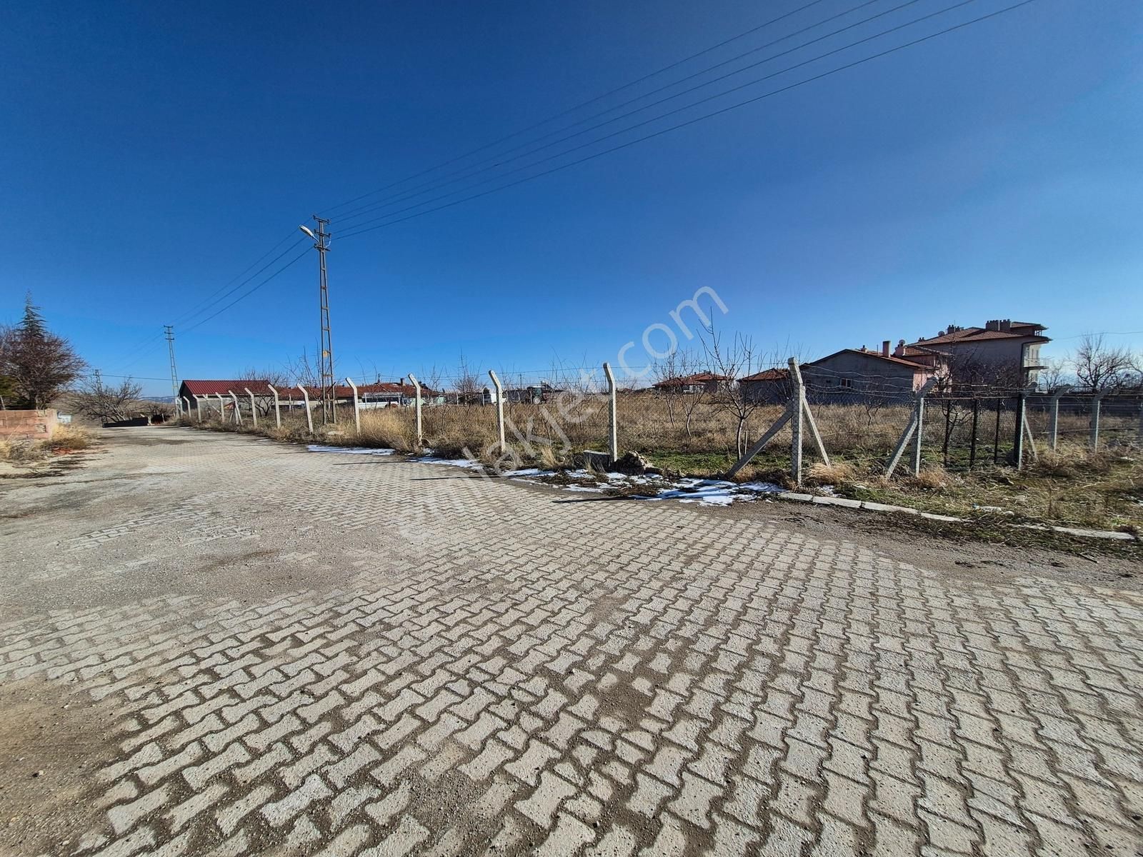 İlbey // Şuhut "karlık" Yolu Üzerinde Satılık 9.489 M² Arsa - Görsel 20