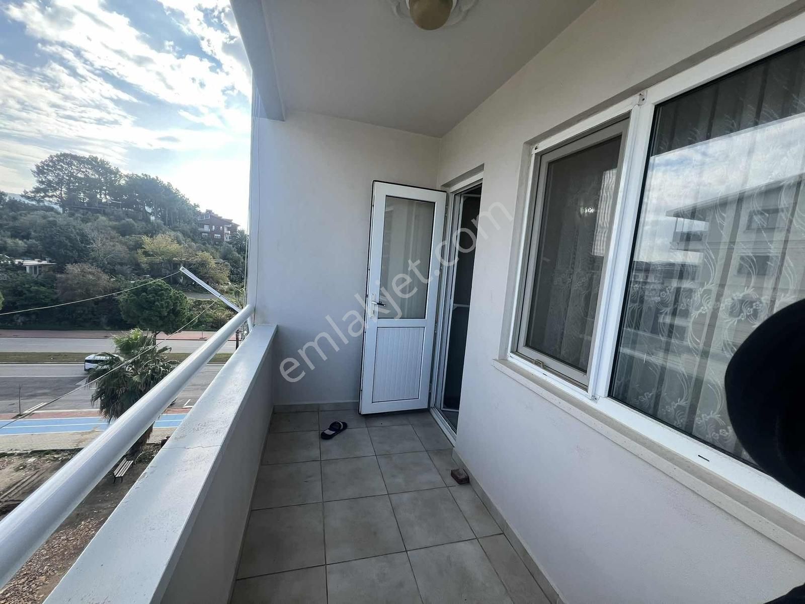 Pazarcı Mahallesi Kiralık 2+1 Eşyalı Daire Ayrı Mutfak - Görsel 4