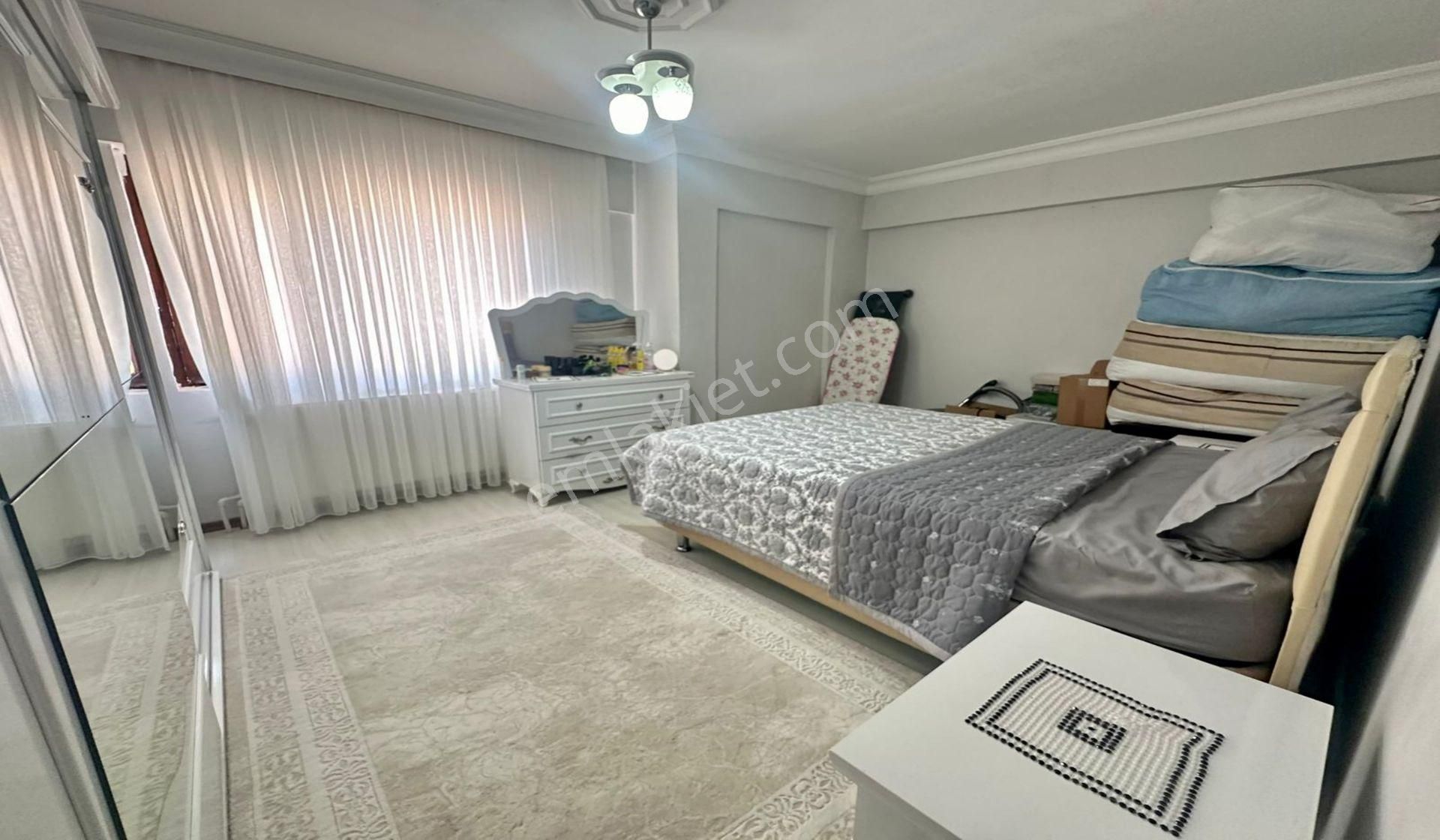 Bademlik Cadde Yakını 3+1 Yüksek Giriş Altında Daire Var - Görsel 25