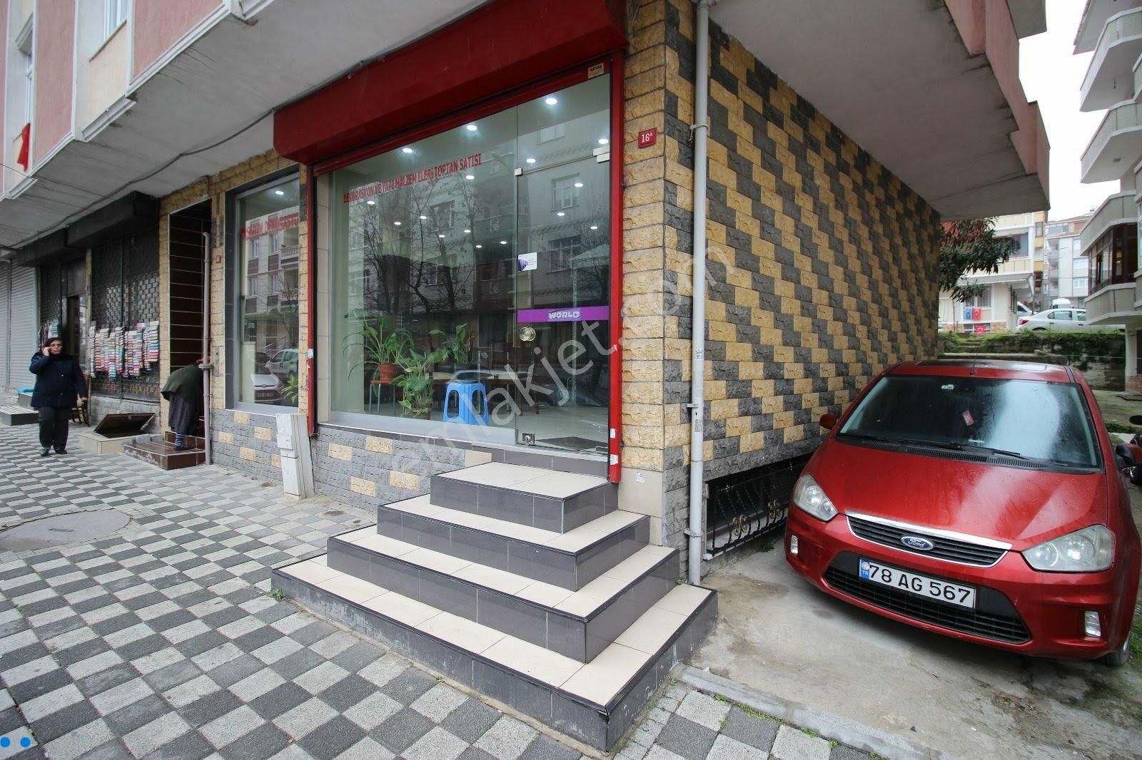 Gaziosmanpaşa Cadde Üzeri Satılık Dükkan