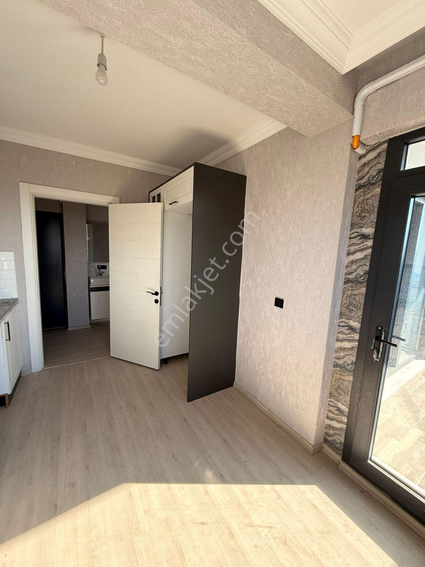 Manisa Alaşehir Alper Gayrimenkulden İstasyon Mah. Kapalı Mutfak Yeni Bina 3+1 - Görsel 10