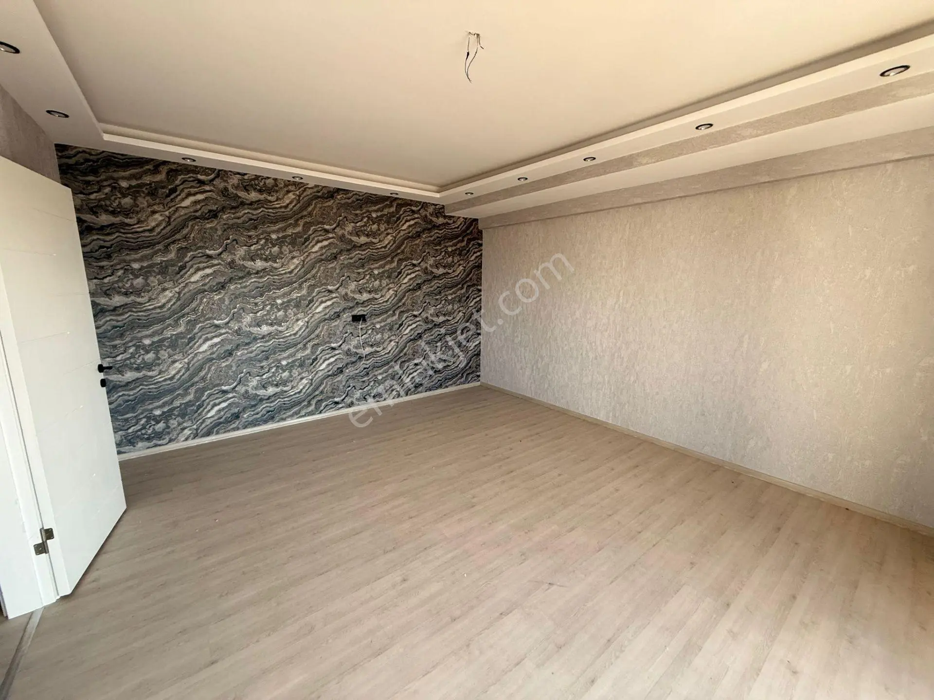 Manisa Alaşehir Alper Gayrimenkulden İstasyon Mah. Kapalı Mutfak Yeni Bina 3+1 - Görsel 4