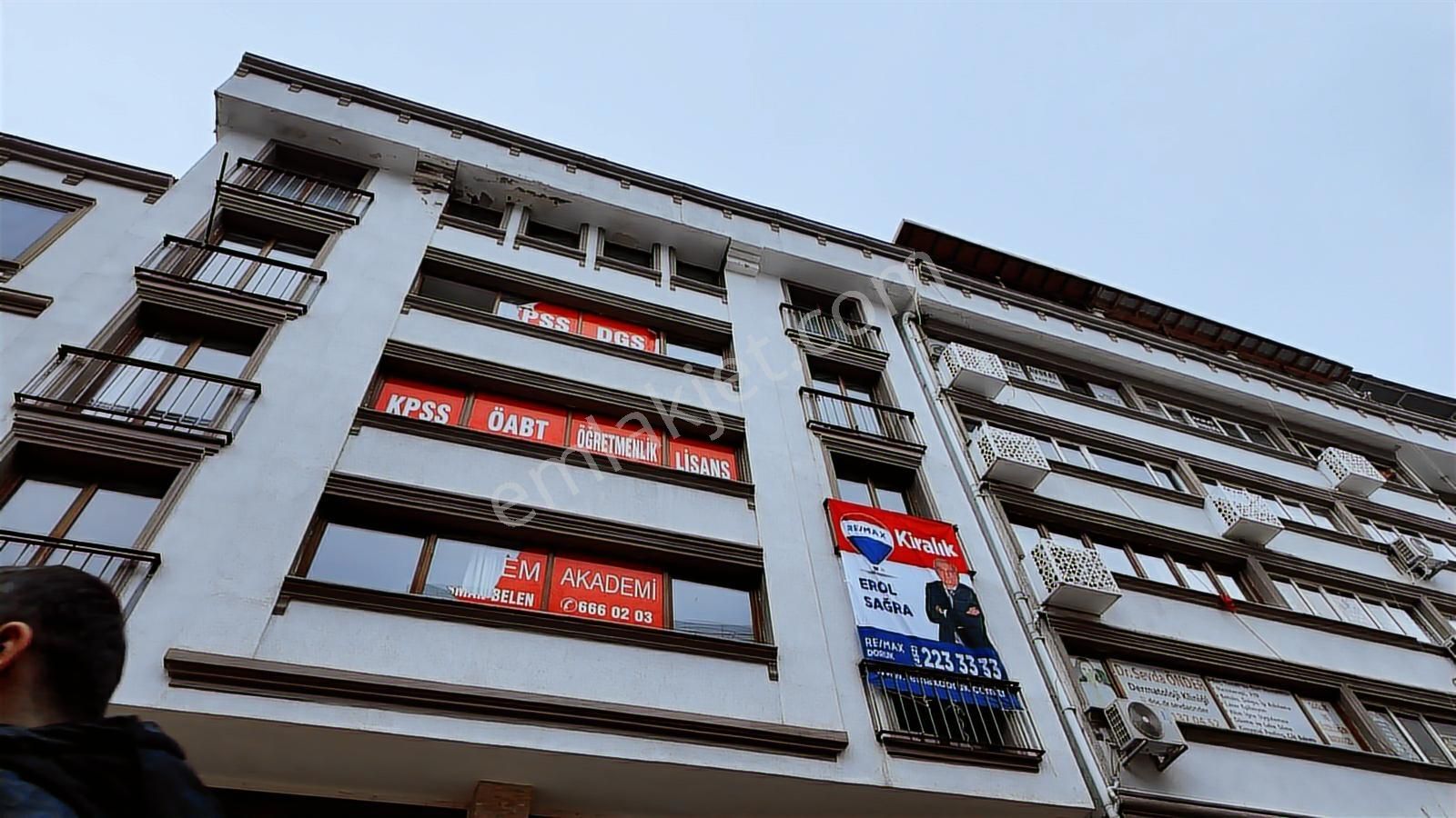 Süleyman Felek Caddesinde 4 Katlı - 1.250 M² Kiralık İş Yeri - Görsel 2