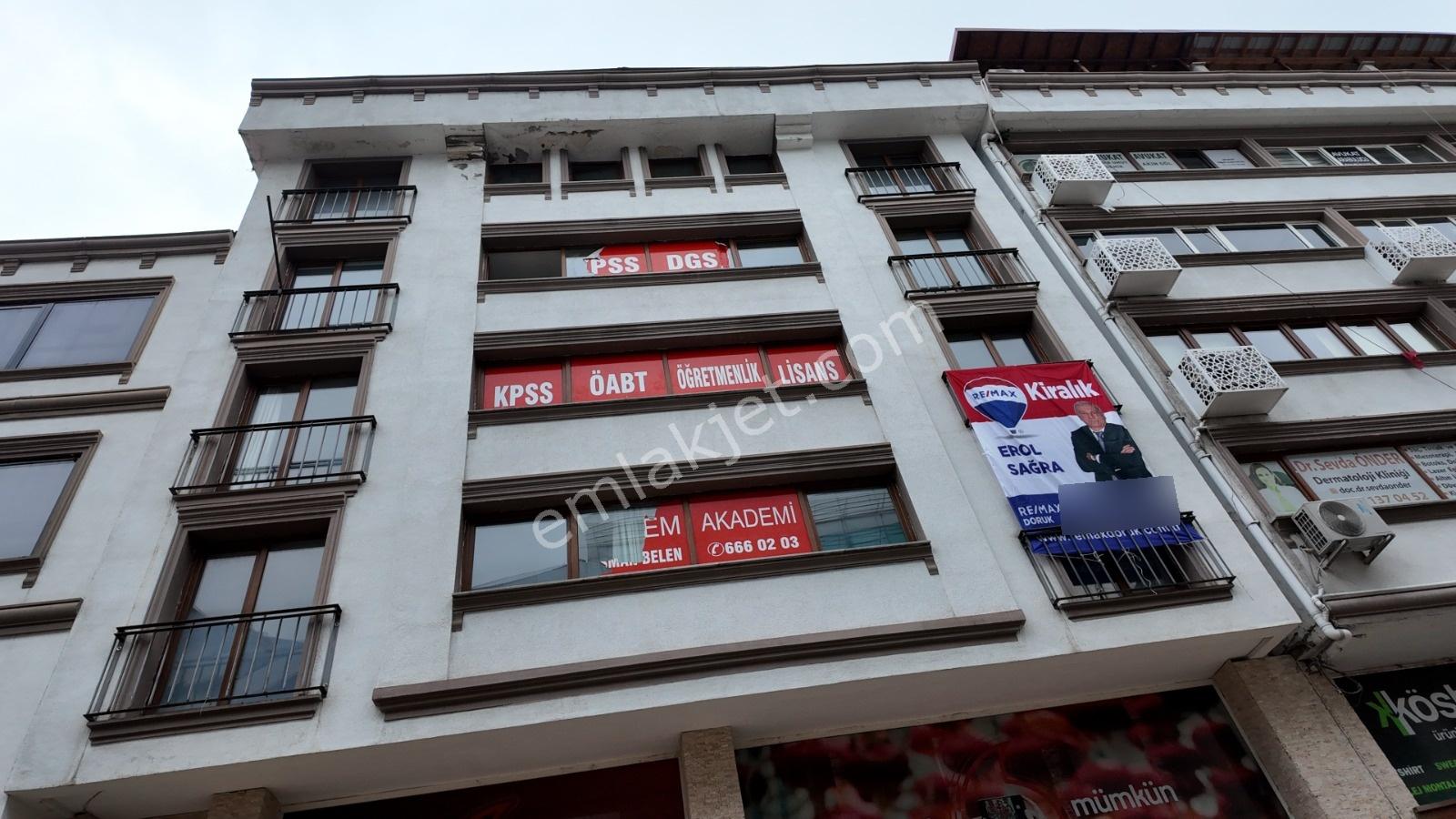 Süleyman Felek Caddesinde 4 Katlı - 1.250 M² Kiralık İş Yeri - Görsel 14