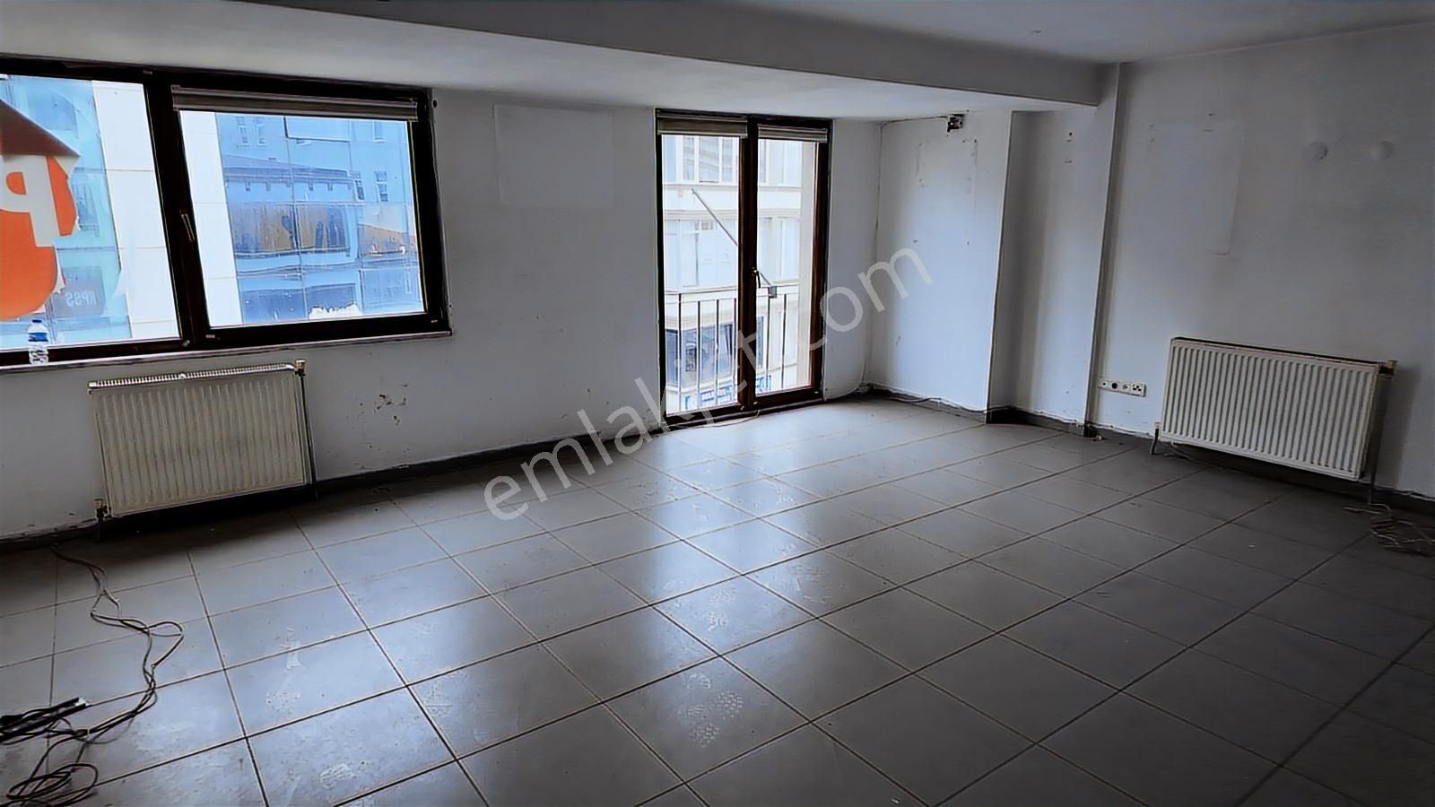 Süleyman Felek Caddesinde 4 Katlı - 1.250 M² Kiralık İş Yeri - Görsel 14