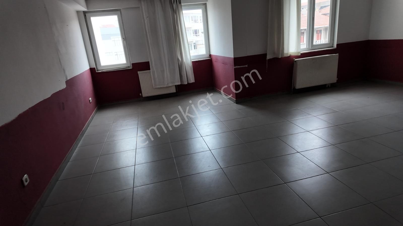Süleyman Felek Caddesinde 4 Katlı - 1.250 M² Kiralık İş Yeri - Görsel 11