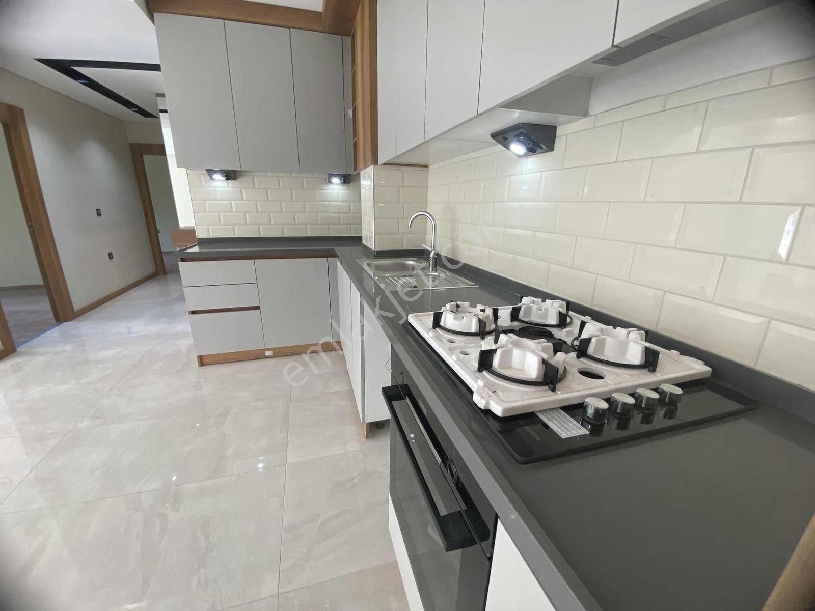 Yetkili Ofisten | 2+1 Bahçe Kullanımlı Daire | Havuzlu Sitede - Görsel 14