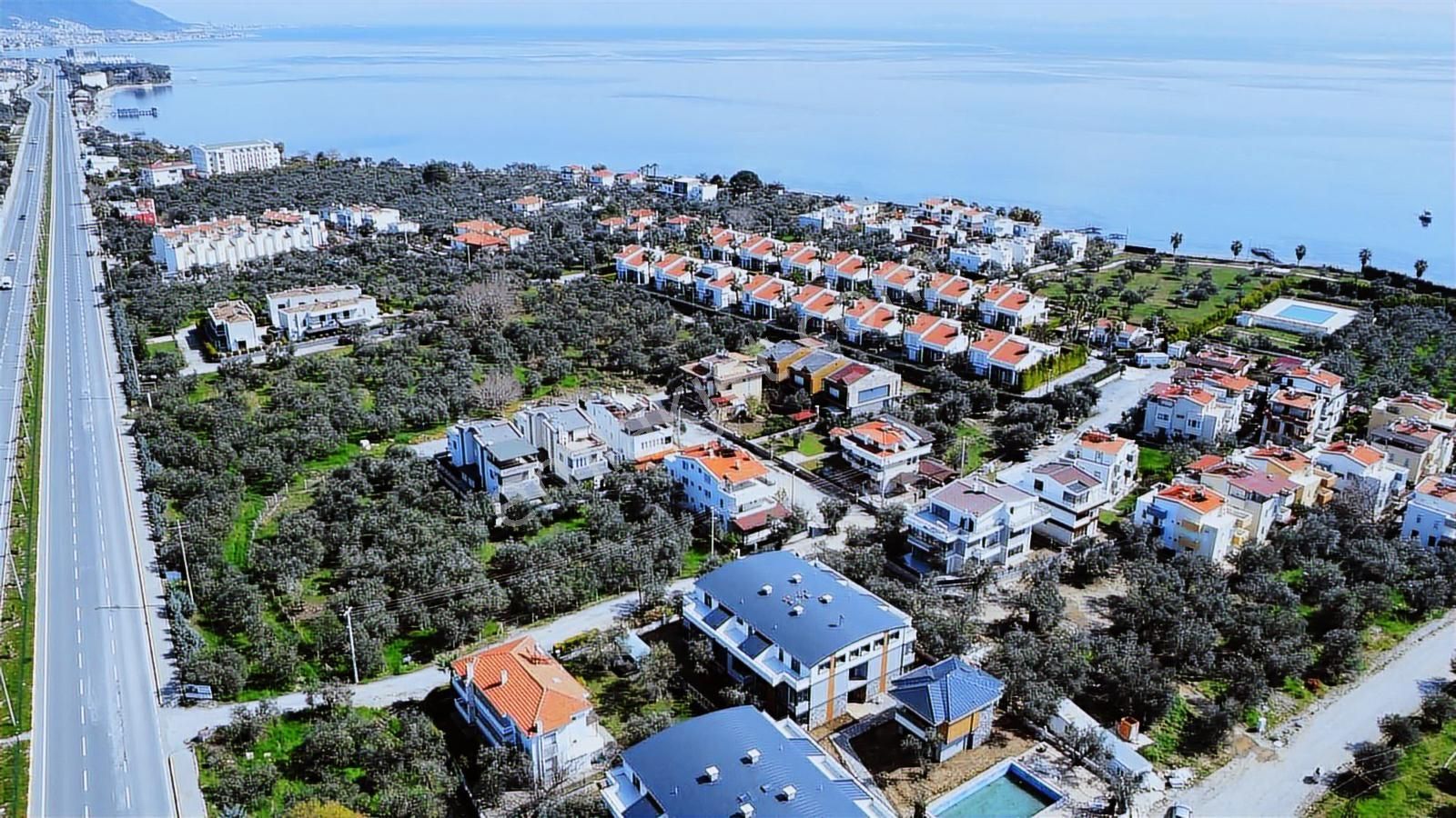 Yetkili Ofisten | 2+1 Bahçe Kullanımlı Daire | Havuzlu Sitede