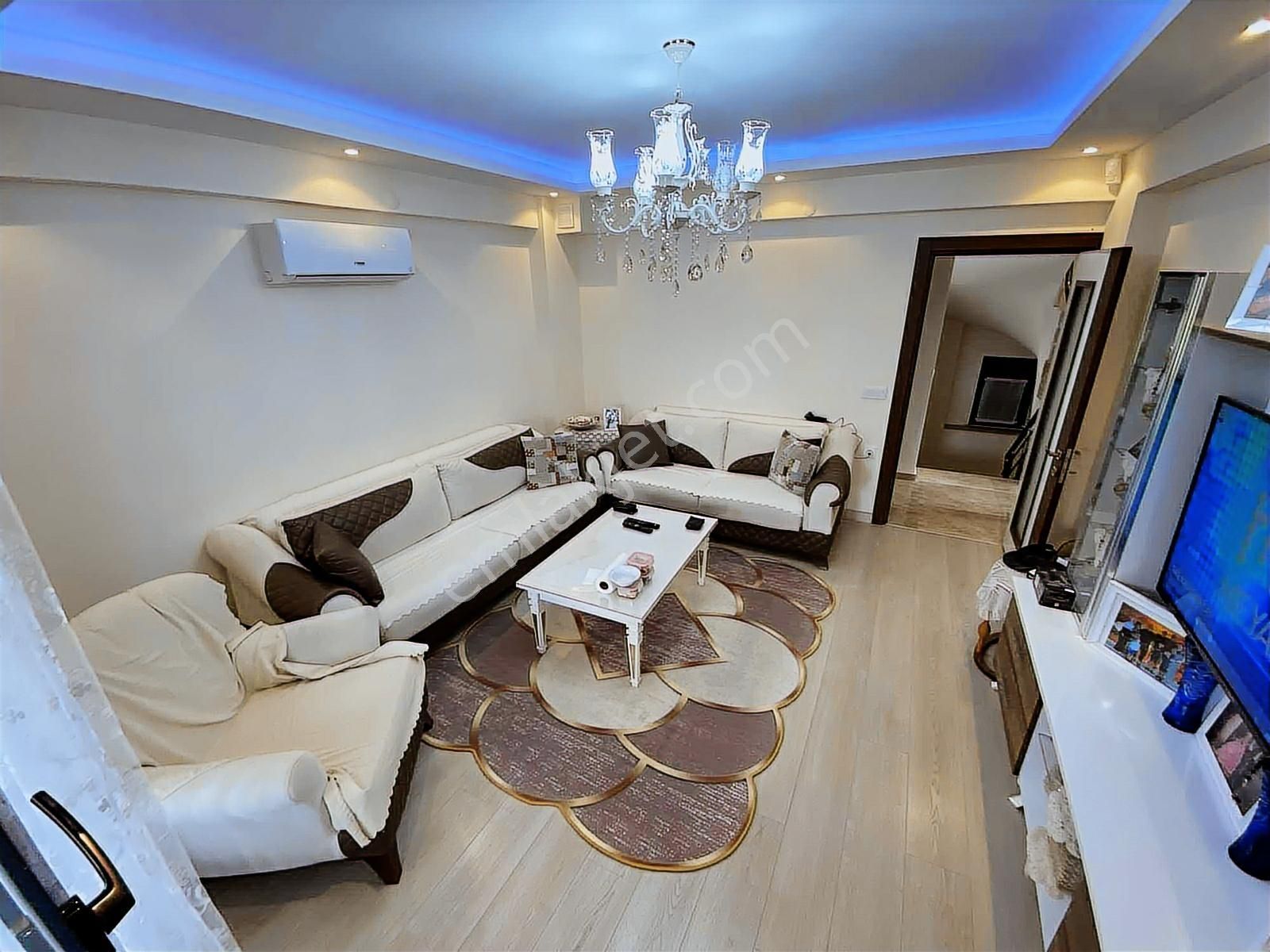 Güre İskeleye Yakın 7+1 Lüks Eşyalı, 3.5 Katlı Müstakil Villa - Görsel 15