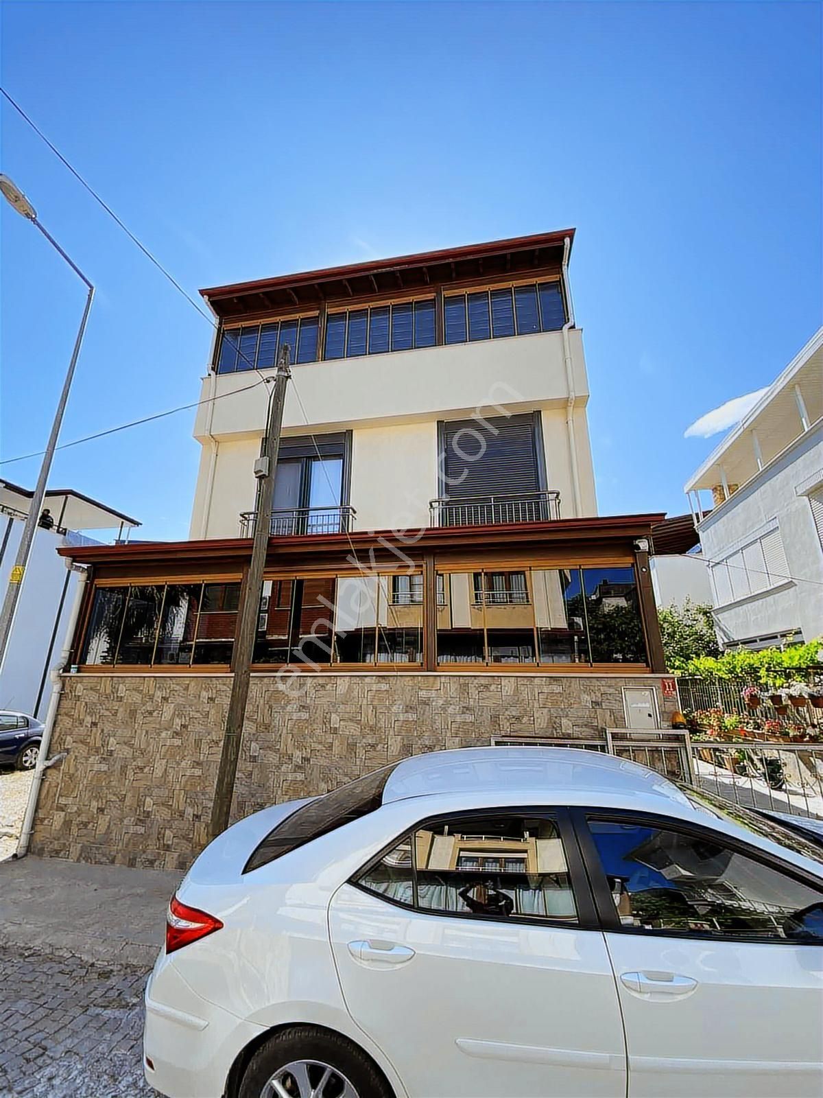Güre İskeleye Yakın 7+1 Lüks Eşyalı, 3.5 Katlı Müstakil Villa - Görsel 18