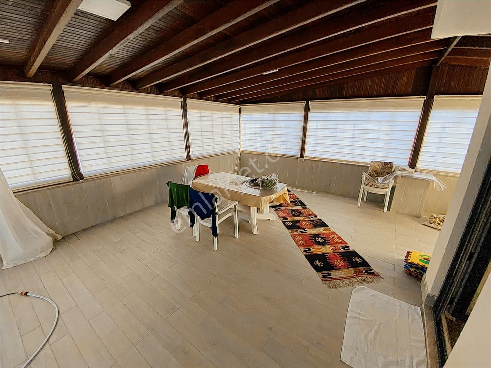 Güre İskeleye Yakın 7+1 Lüks Eşyalı, 3.5 Katlı Müstakil Villa - Görsel 27