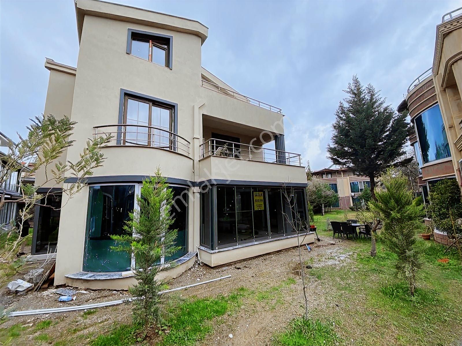 Akçay'da Yaz Kış Yaşam 4+1 Tadilat Yapılmış Villa - Görsel 2