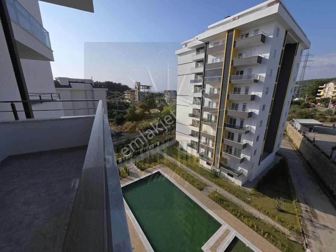 Avsallar Ünlü İncekum Plajına 1km Geniş 3+1 Satılık Daire