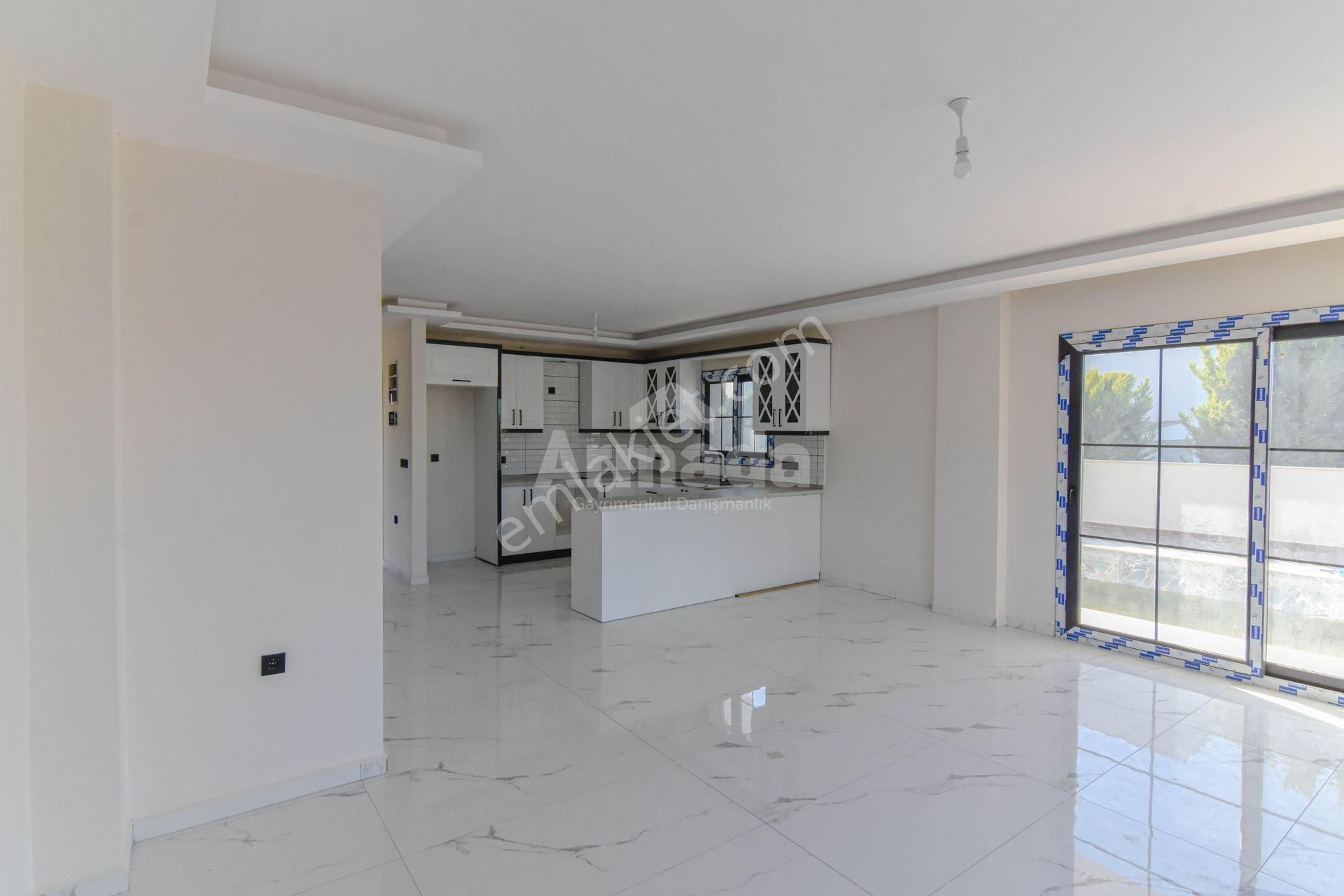 Kuşadası Yaylaköy'de Satılık Tek Müstakil 4+1 Villa - Görsel 2