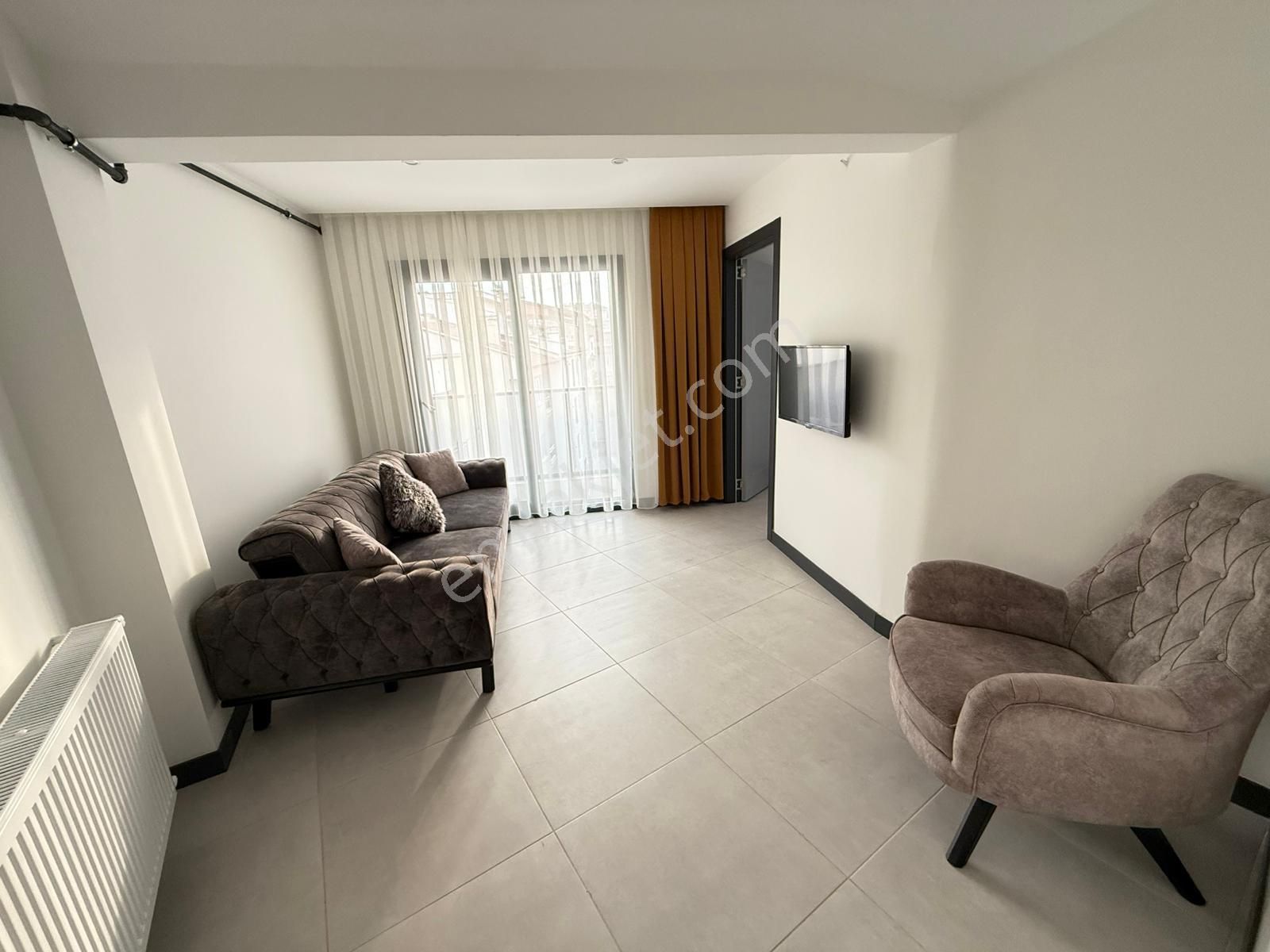 Saltak Caddesin'de Sıfır Asansörlü Eşyalı Tek Tapu Çift Apart - Görsel 7