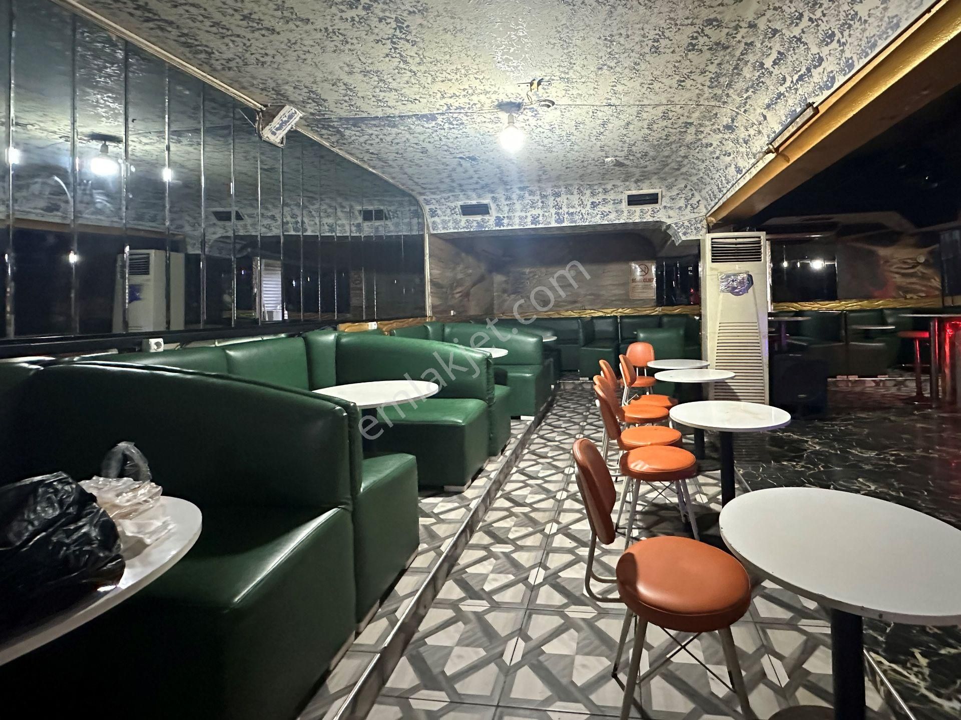 Aksaray Merkezde Telefon Dükkanı Ve Clup Kiracılı Satılık İşyeri - Görsel 3