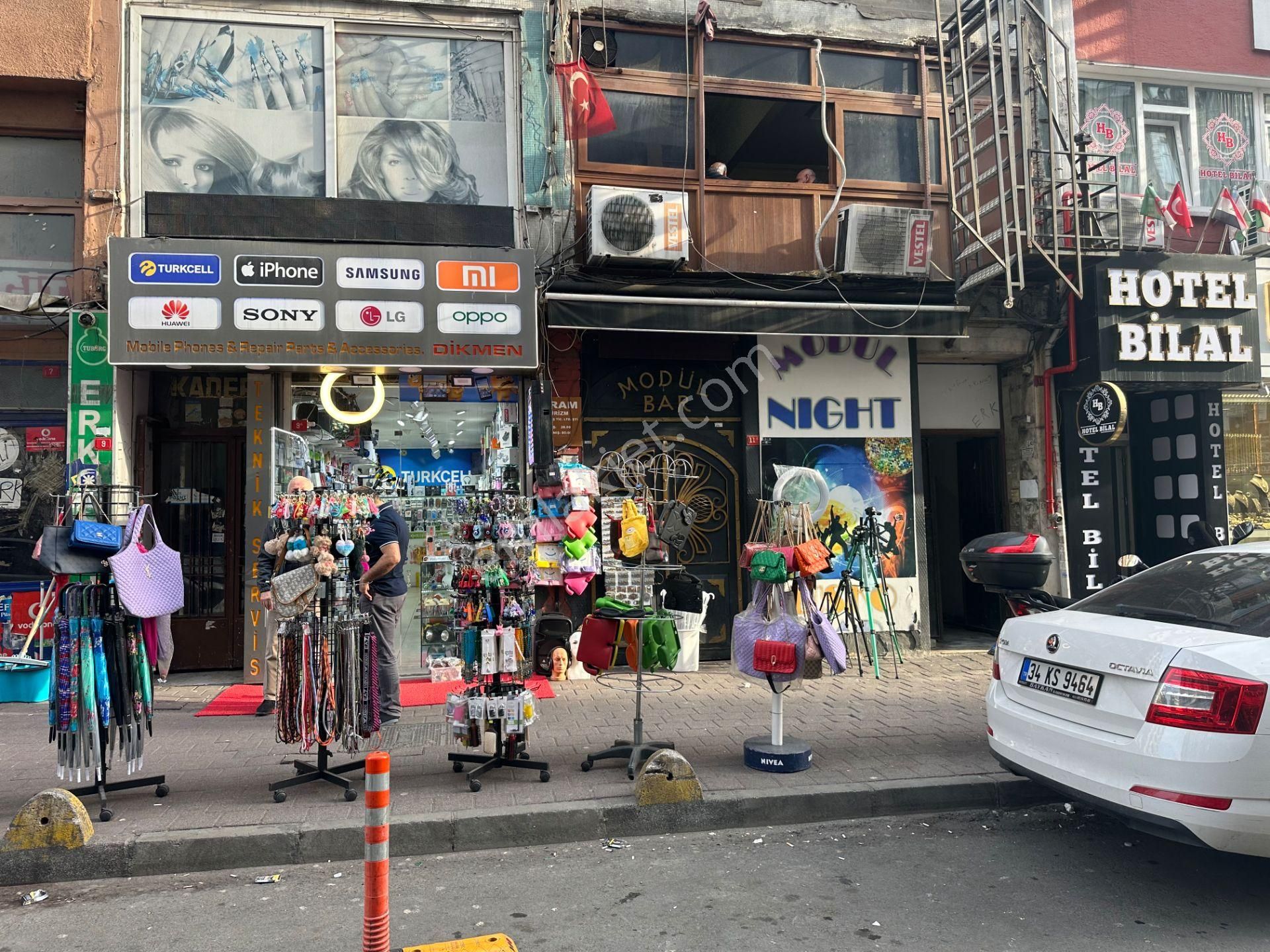 Aksaray Merkezde Telefon Dükkanı Ve Clup Kiracılı Satılık İşyeri