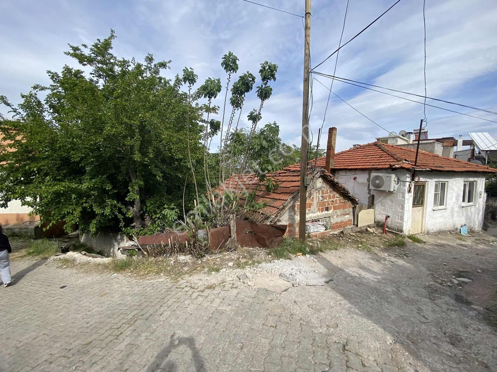 Erim'den Avcılar Köy Meydanına Yakın Villalık Arsa | %40 İmarlı - Görsel 2